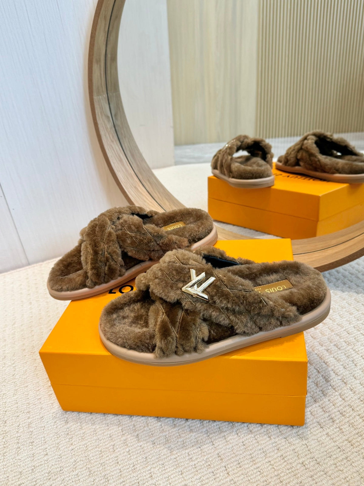 LV Bliss Comfort Mule Brown Earth Wool