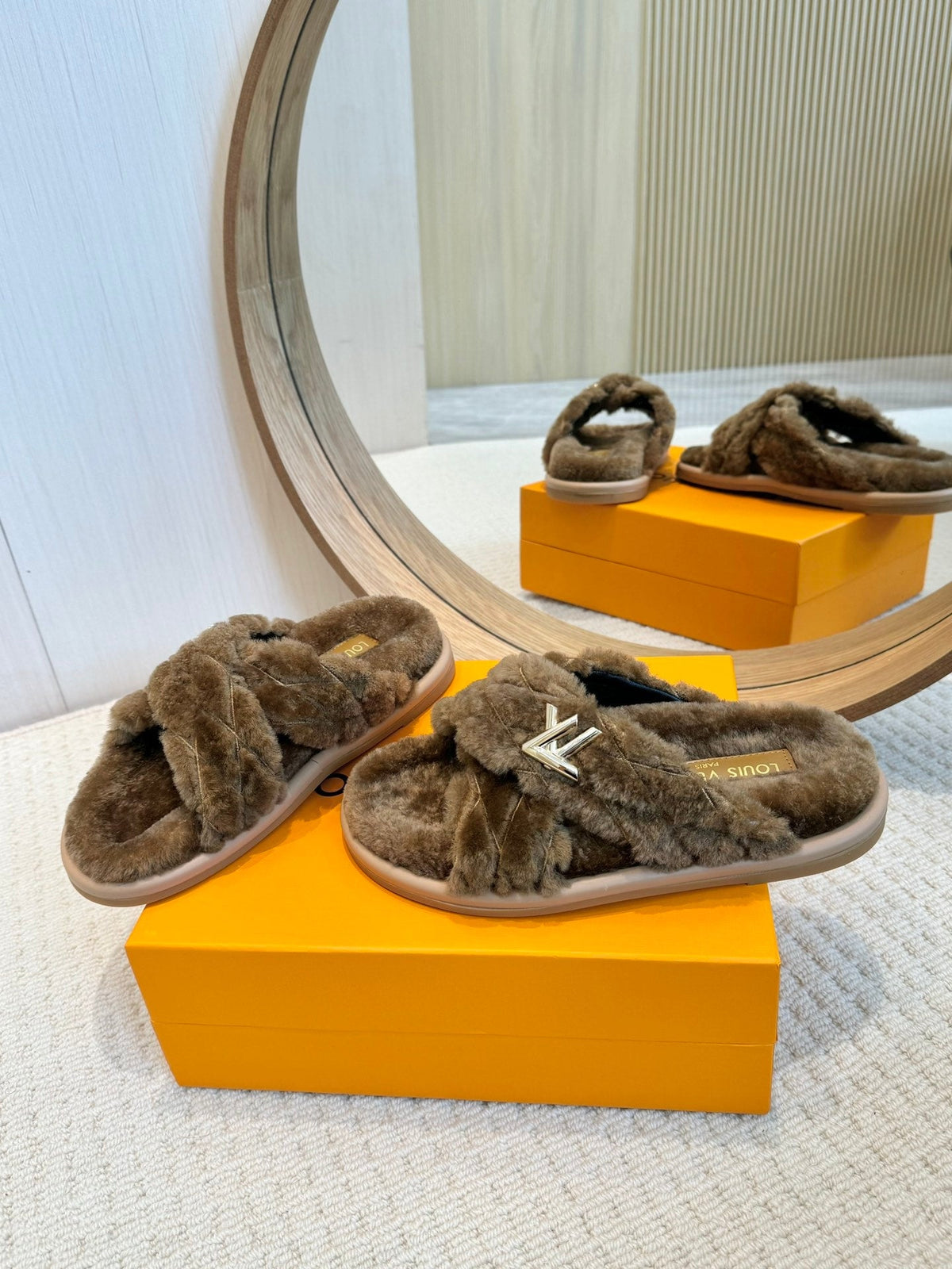 LV Bliss Comfort Mule Brown Earth Wool
