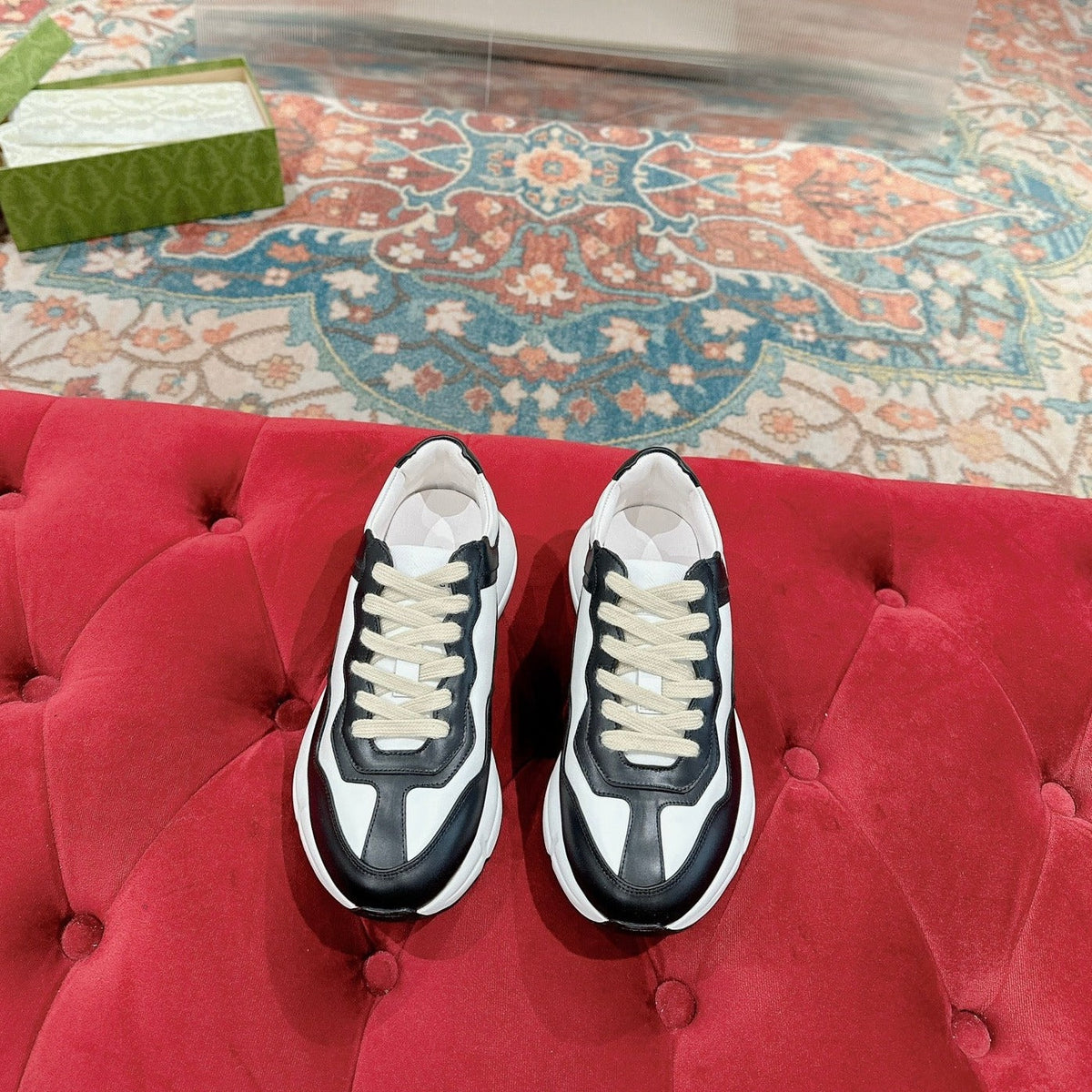 GG RHYTON TRAINER BLACK AND WHITE CALFSKIN