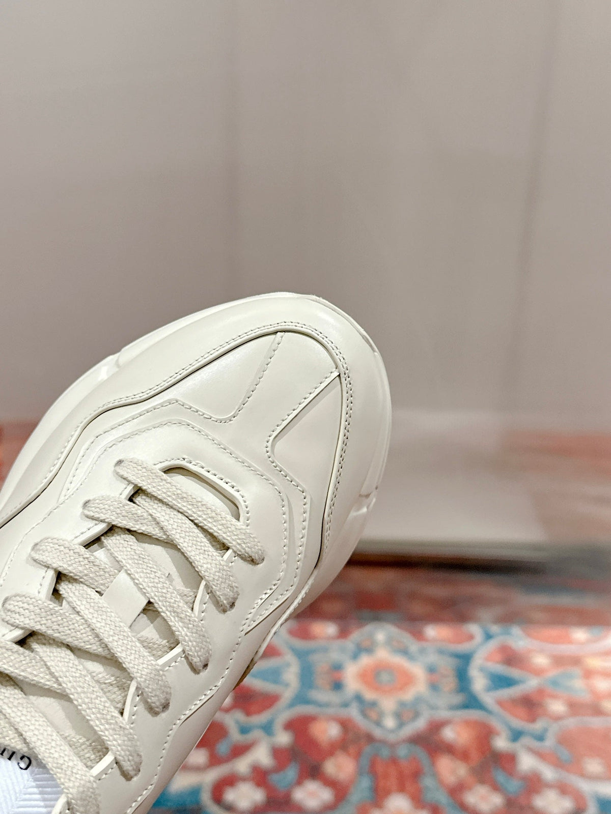 Gucci 2026 Rhyton Pikarar Sneakers Ivory Cowhide 988876