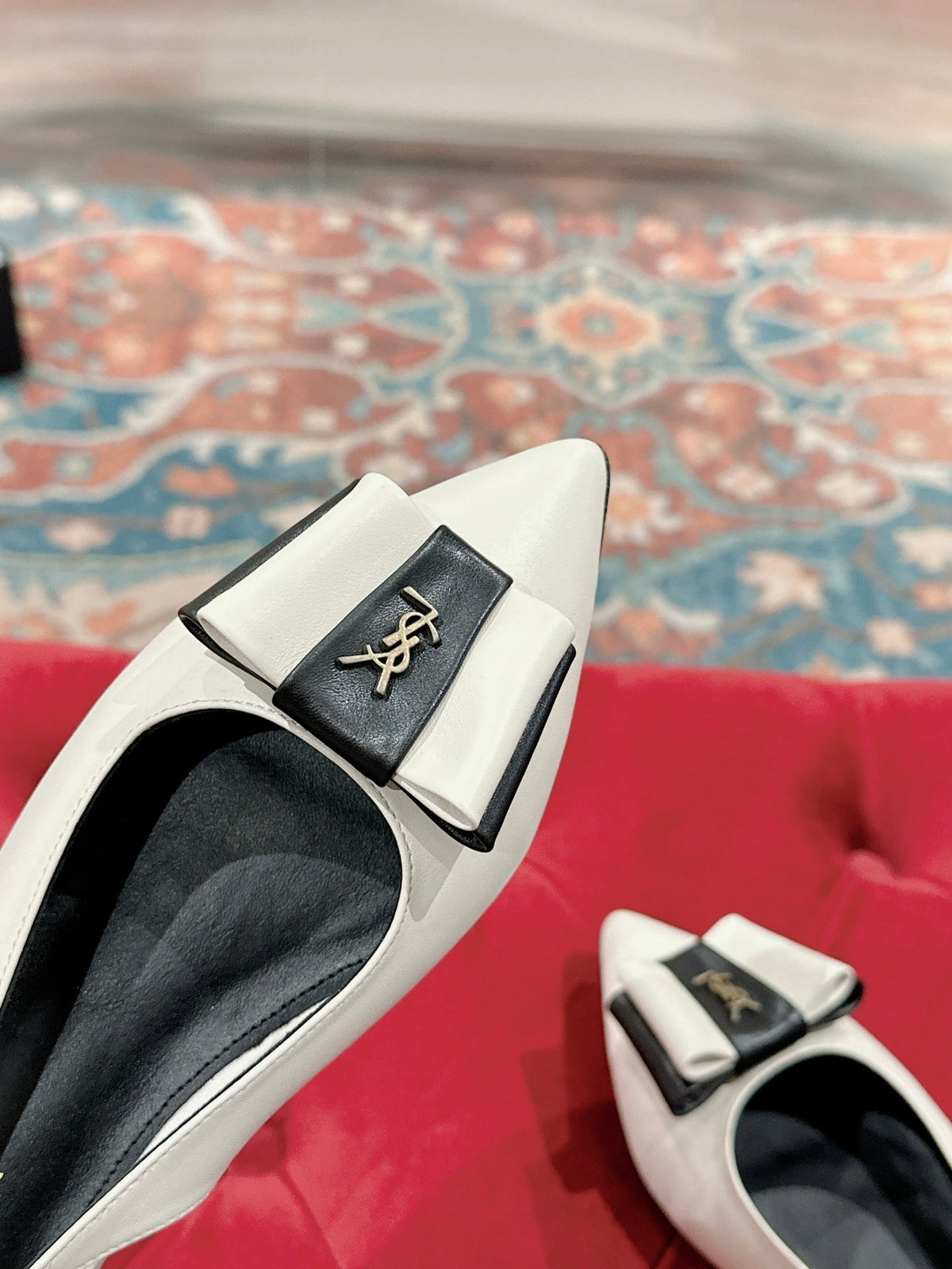 CASSANDRA SLINGBACK FLAT IN WHITE MIX BLACK SMOOTH LAMBSKIN