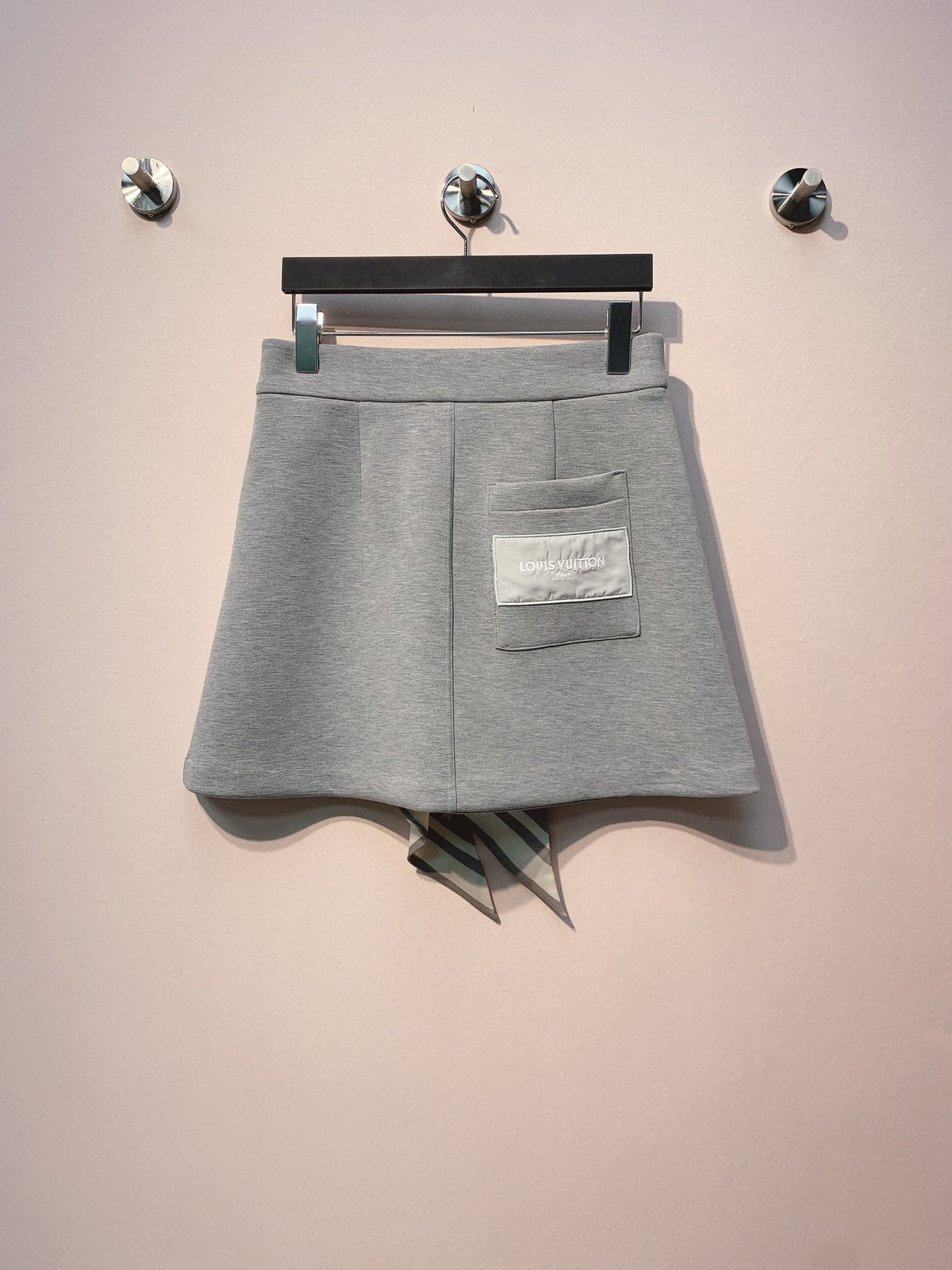 LV 25 Monogram Scarf Set Gray Viscose 293282