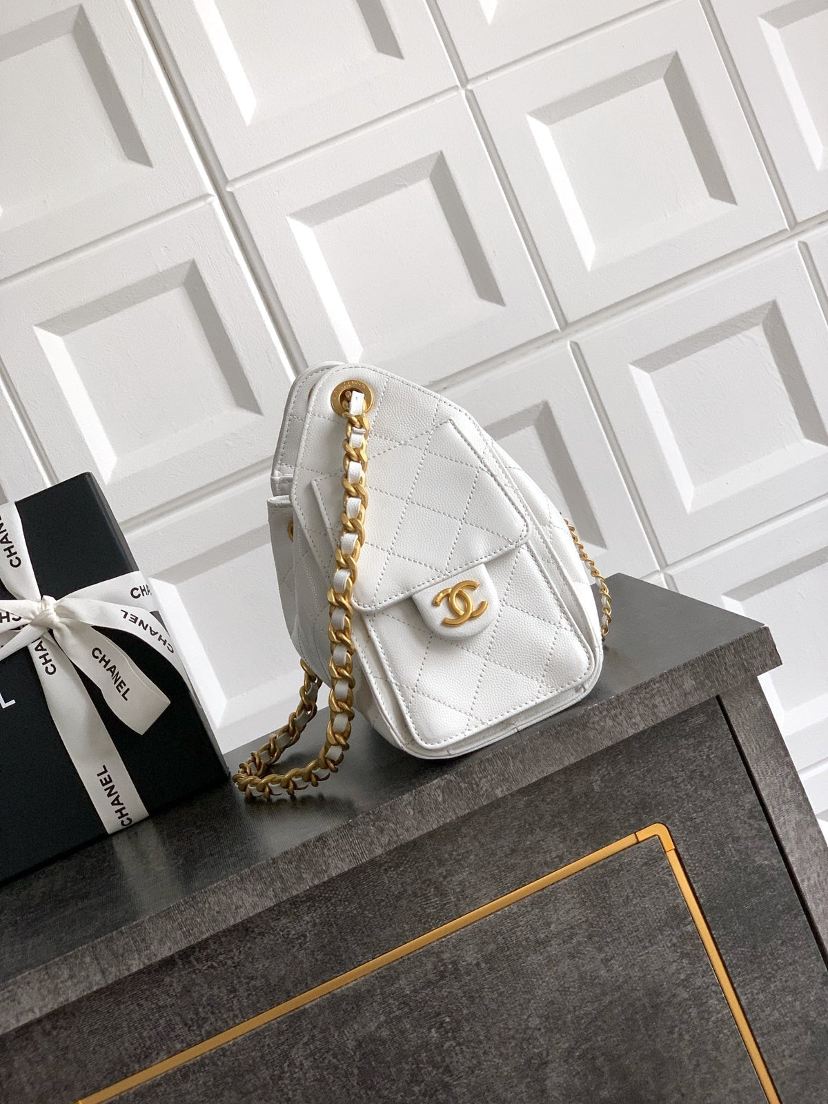 CC 25C Hobo Bags 20cm White Grained Calfskin