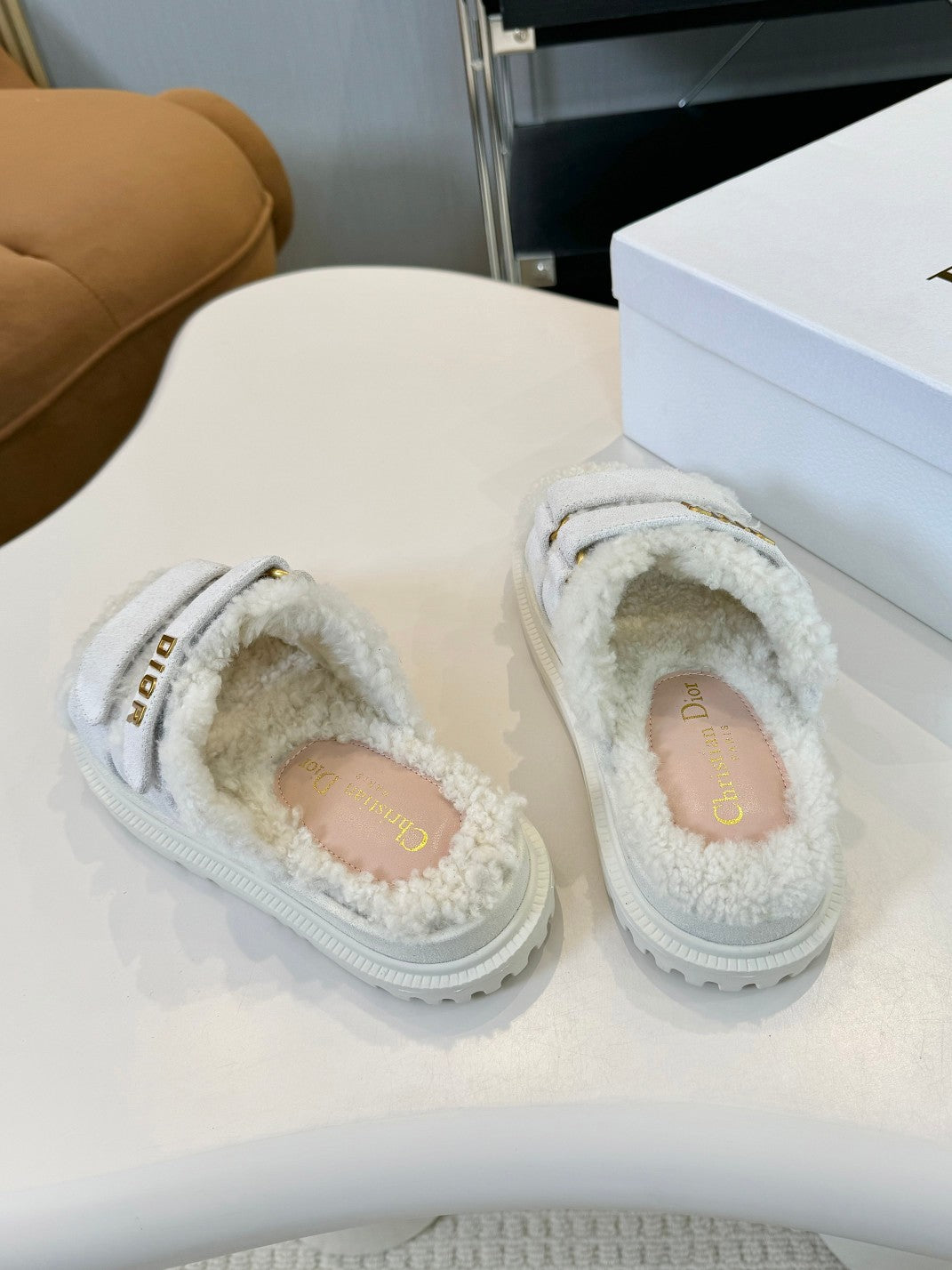 CD Dioract Slide White Suede And Fleece Lining