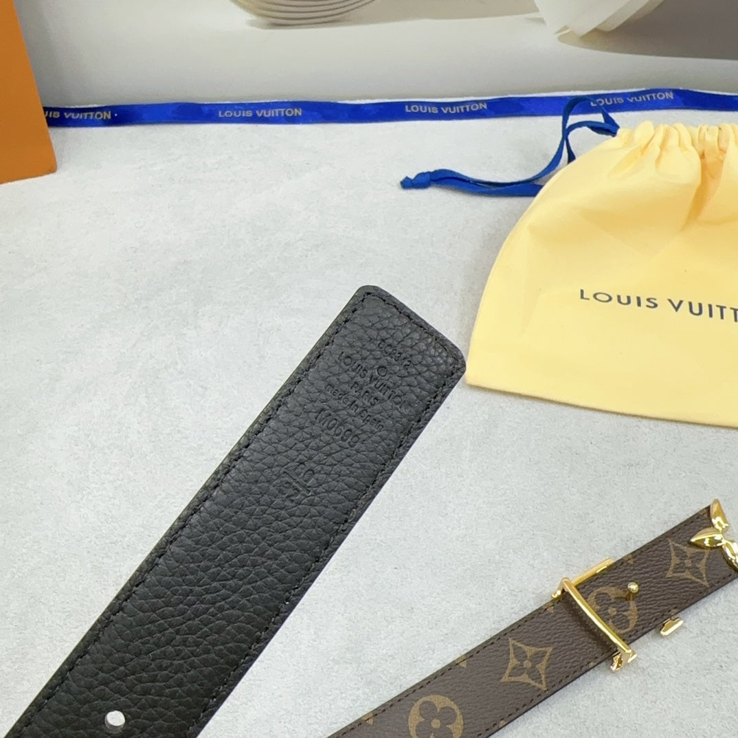 Pretty LV 30mm Reversible Belt Black Grained Calfskin