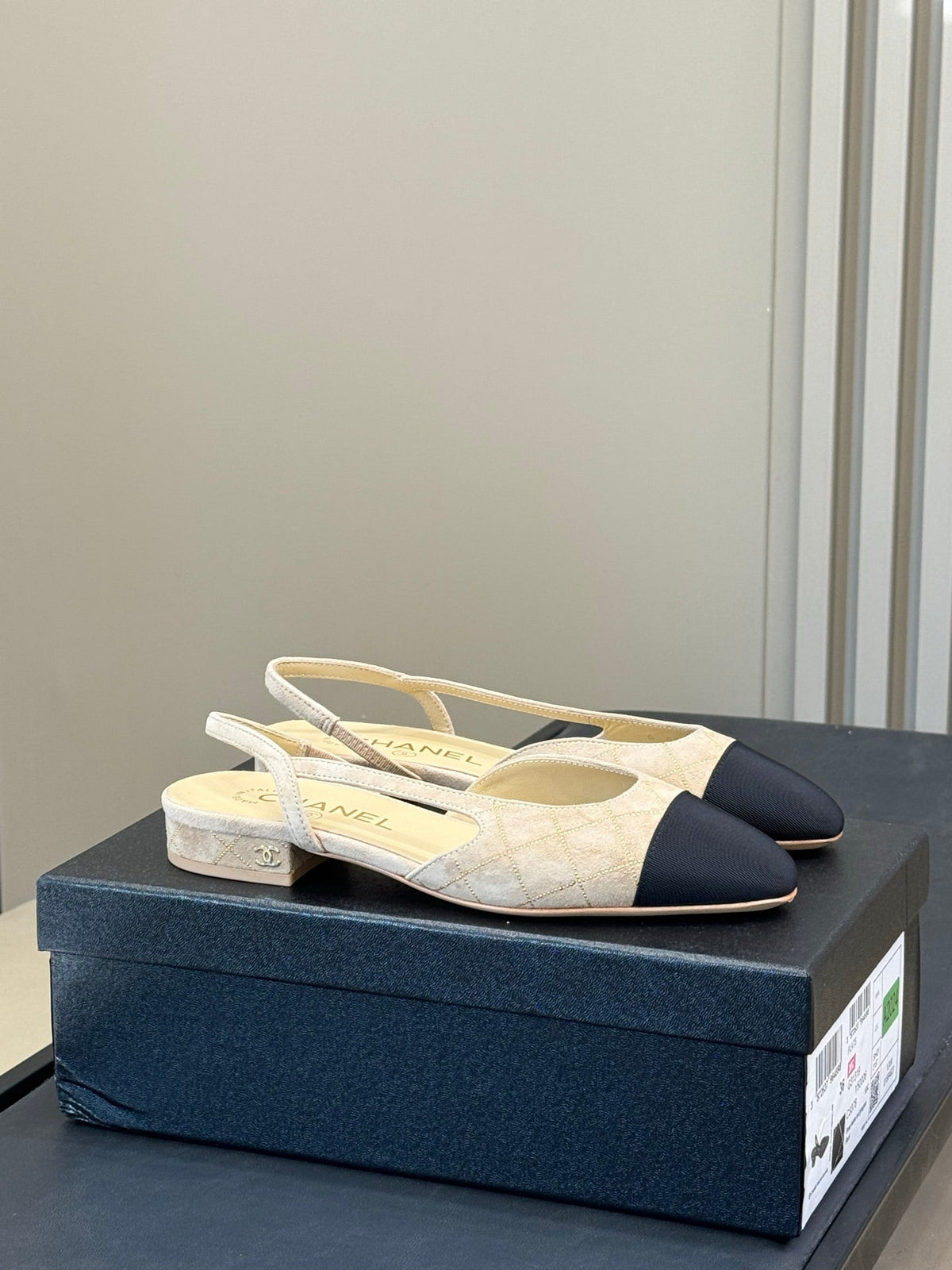 Chanel 25 Plaid Slingback Flat Beige Black Suede Sheepskin 468362
