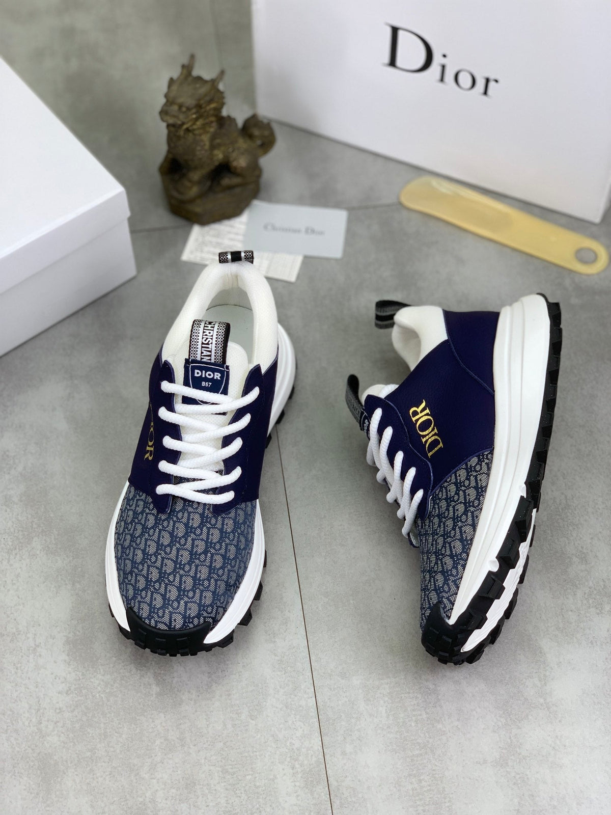 CD B24 SNEAKER NAVY AND GRAY FABRIC