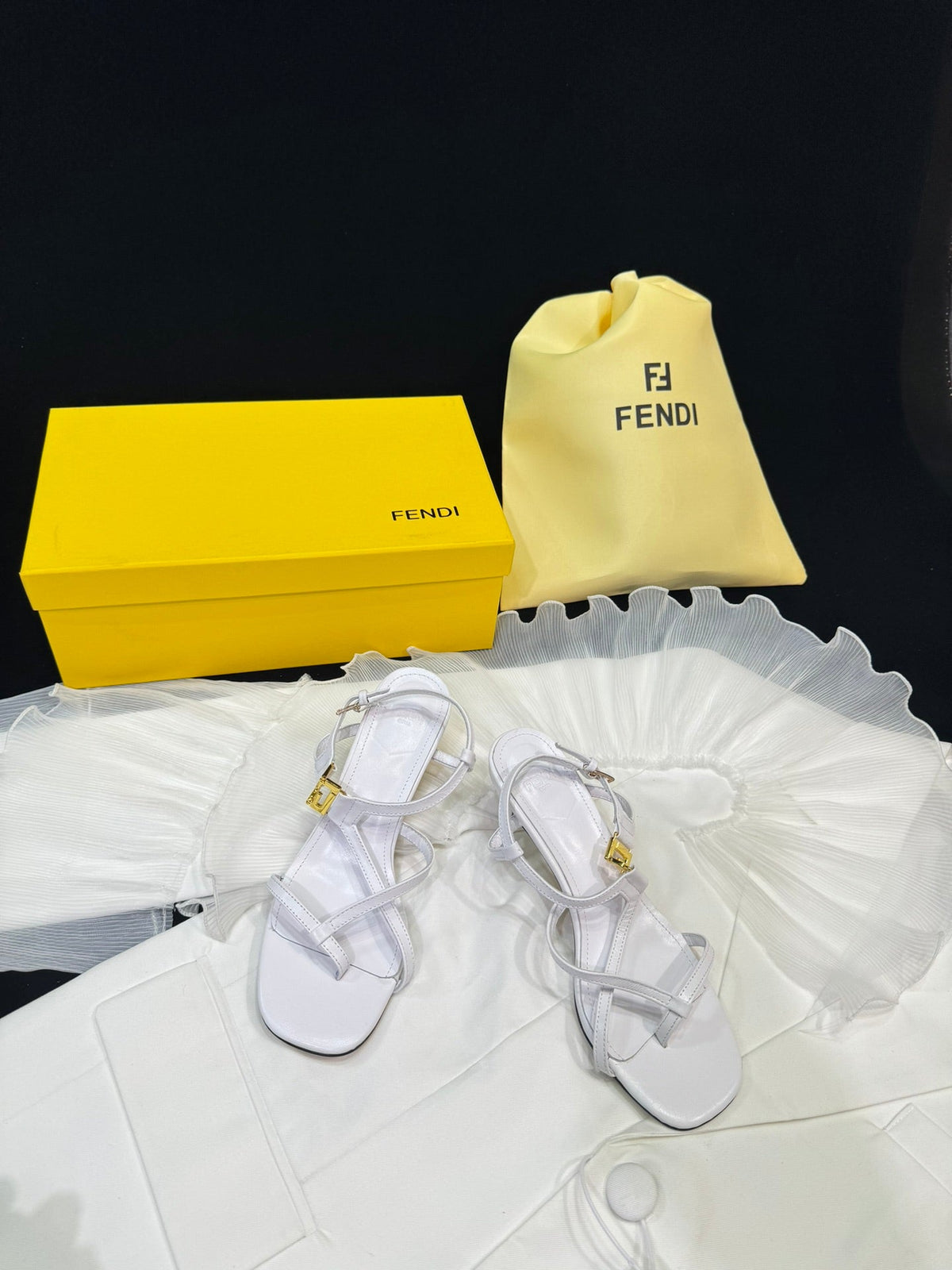 FENDI FFOLD MEDIUM-HEELED 55 MM SANDALS IN WHITE LAMBSKIN WITH GOLD HARDWARE