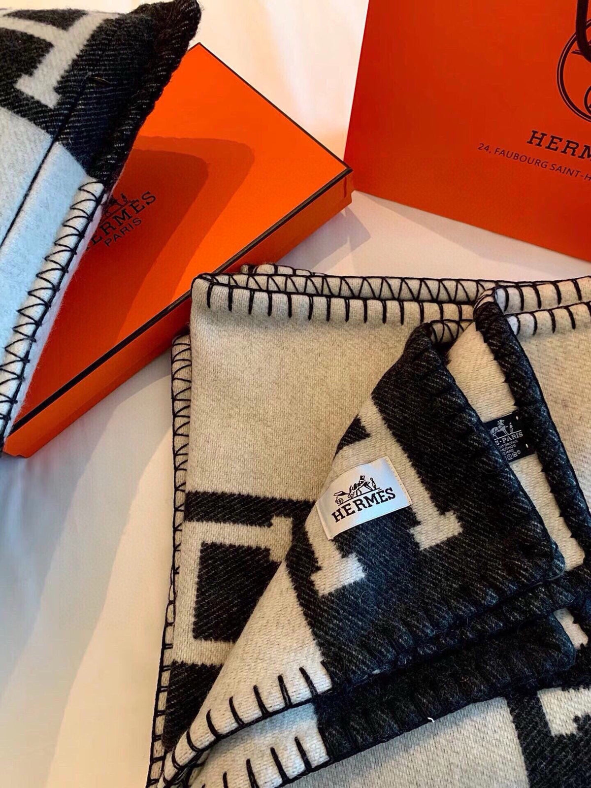 HM Blanket Black White Wool Cashmere