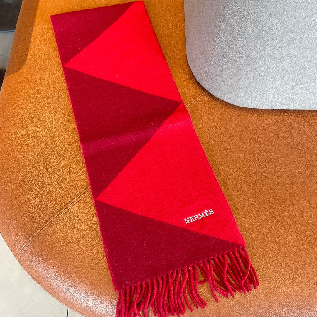 Geometric Scarf 151 CM IN Dark Red Mix Bright Red Cashmere