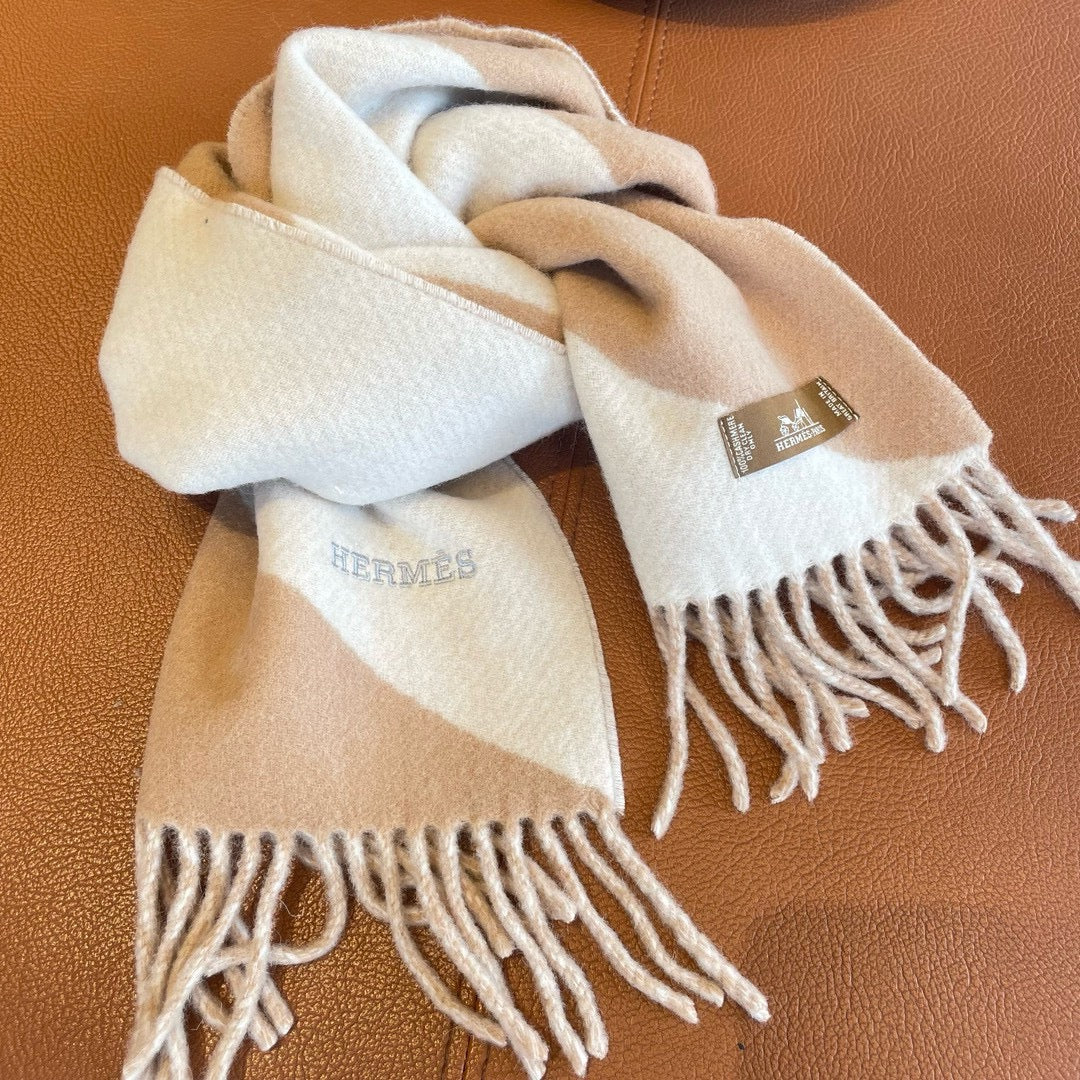 Geometric Scarf 151 CM IN Beige White Cashmere