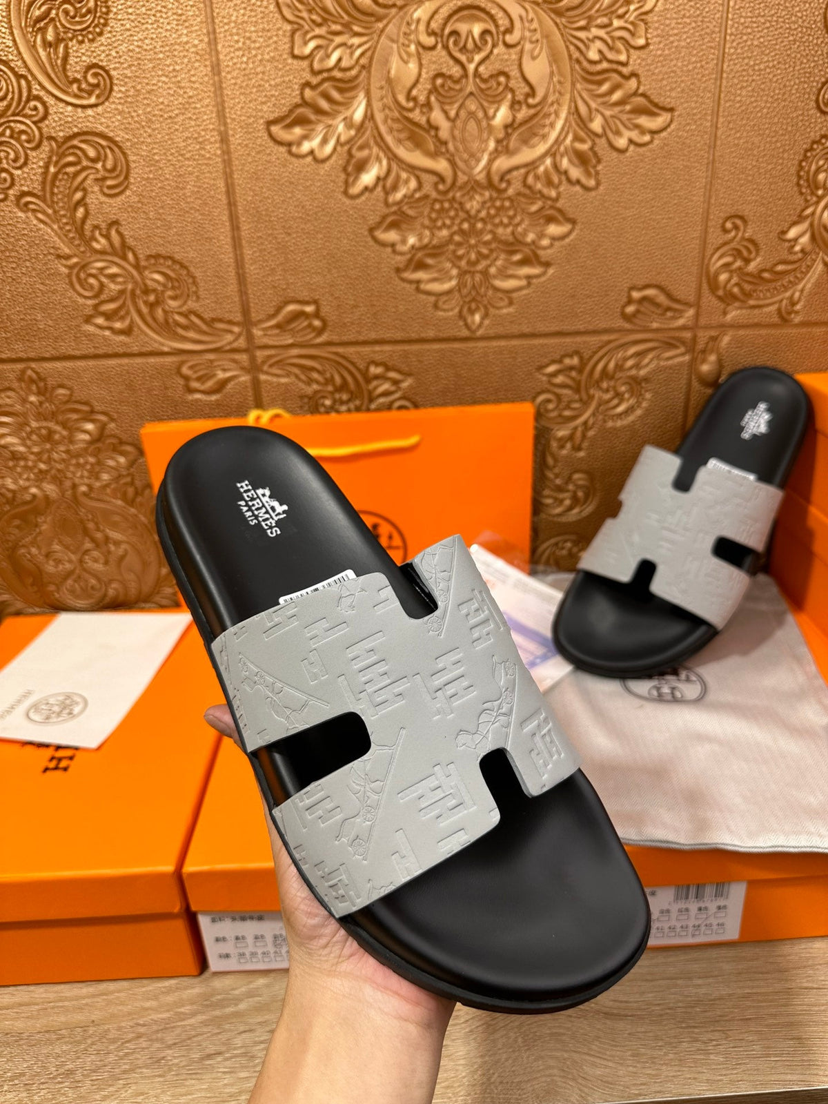 HM IZMIR SLIPPER LIGHT GRAY CALFSKIN