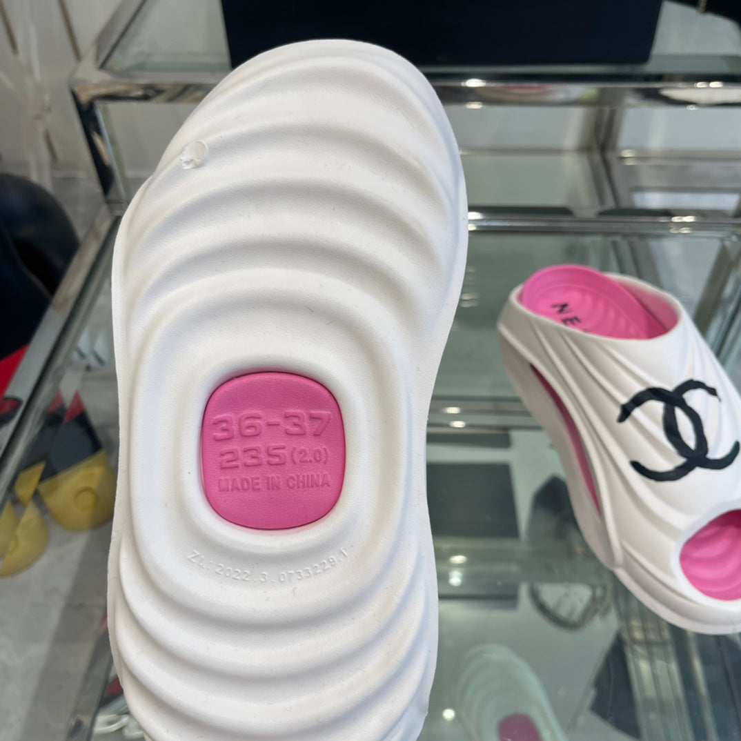 CC Slippers Pink Foam 204133