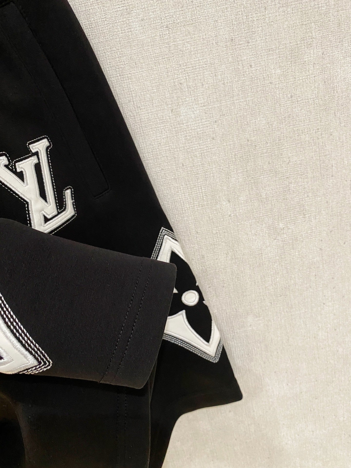 LV 26A Men's Casual Shorts Pants Fabric 406028