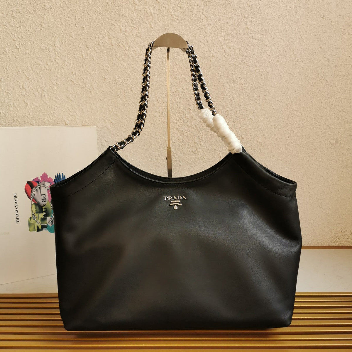 CHAIN TOTE 39 SOFT BLACK CALFSKIN SILVER HARDWARE