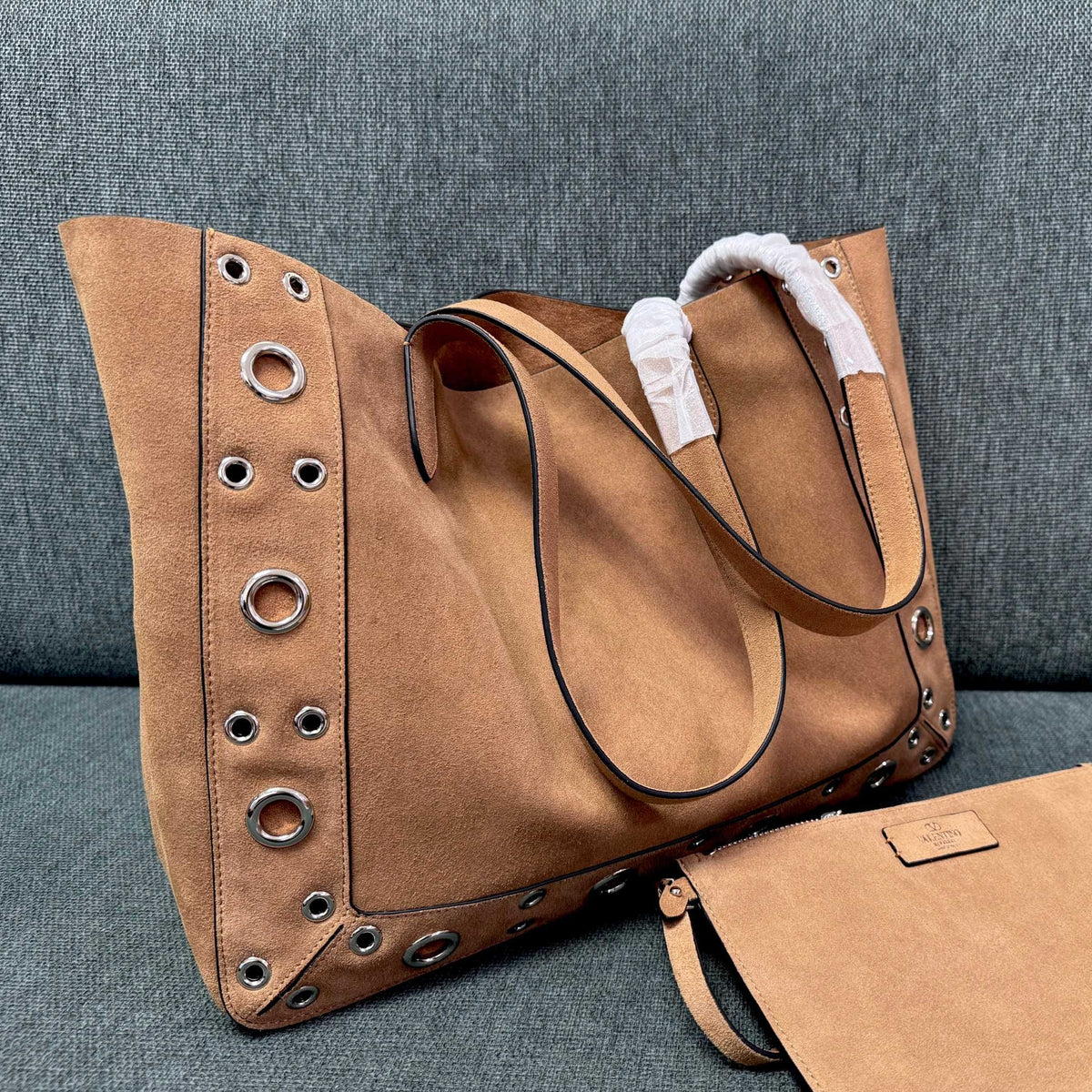 Valentino Garavani tote brown suede 555248