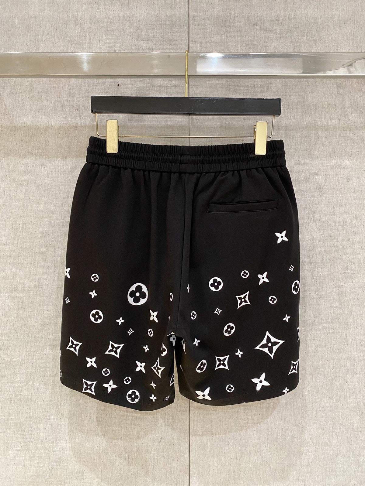 LV 2026 Men's Casual Shorts Black Fabric 311403