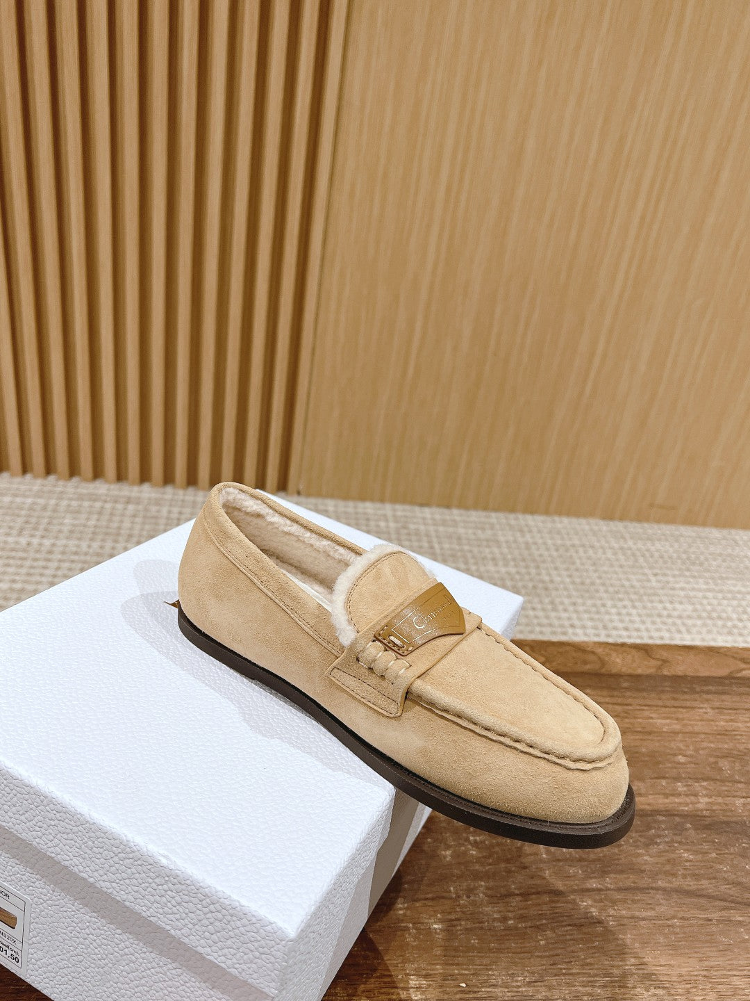 CD Loafer In Beige Suede 101003