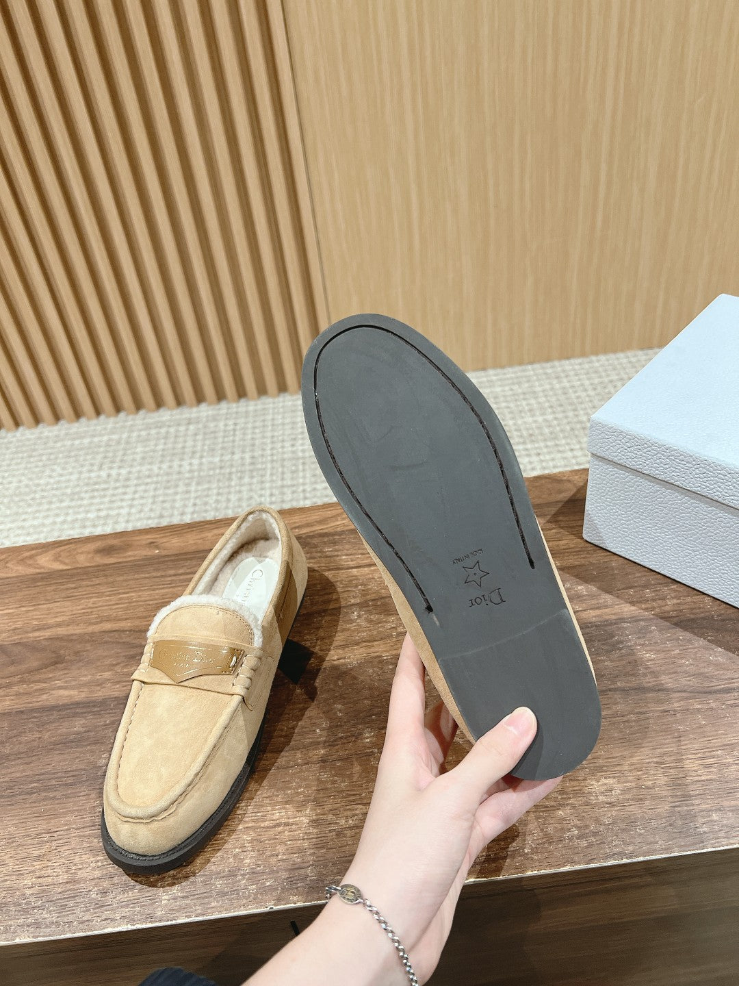 CD Loafer In Beige Suede 101003