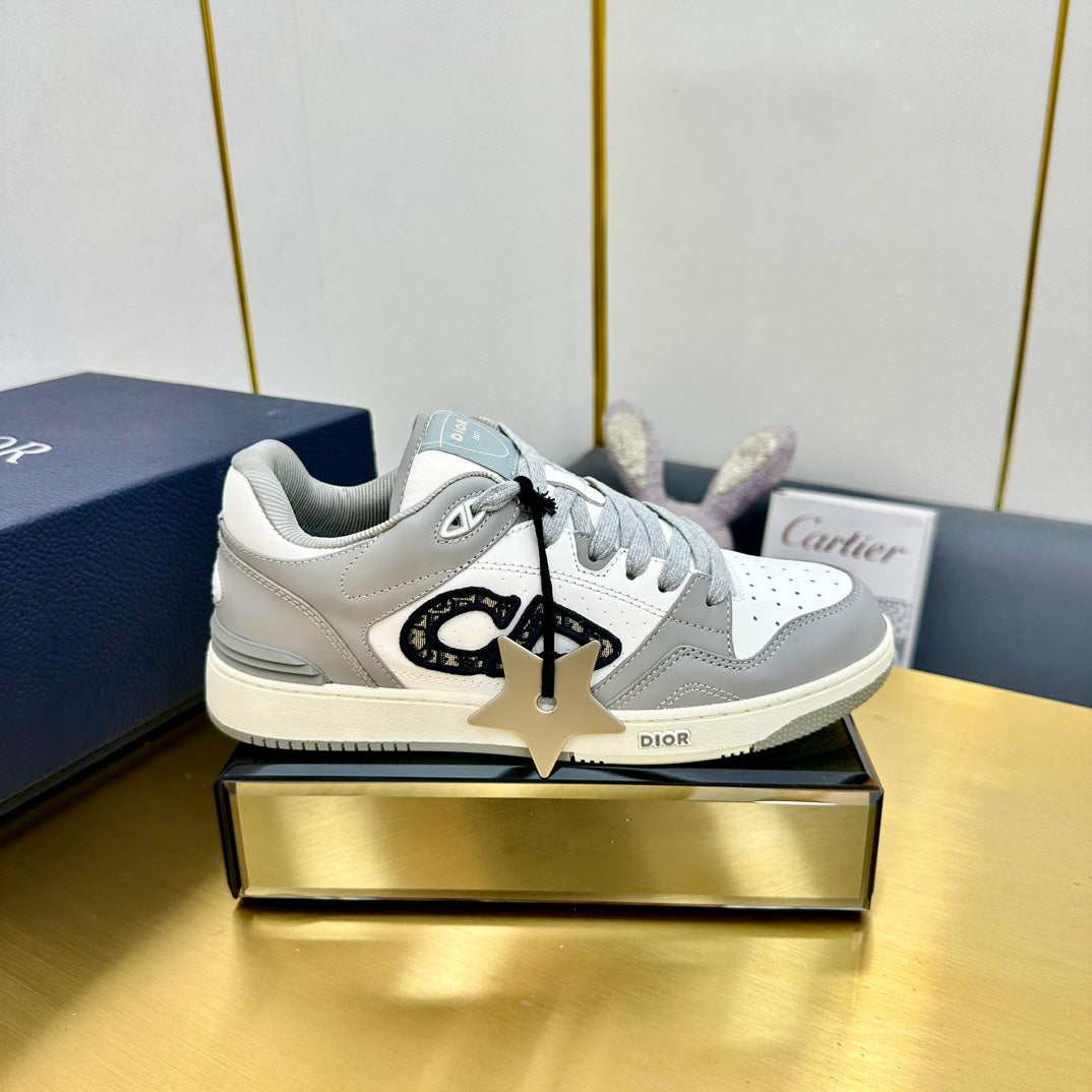 CD B57 Mid-Top Sneaker In Light Grey Calfskin 993841