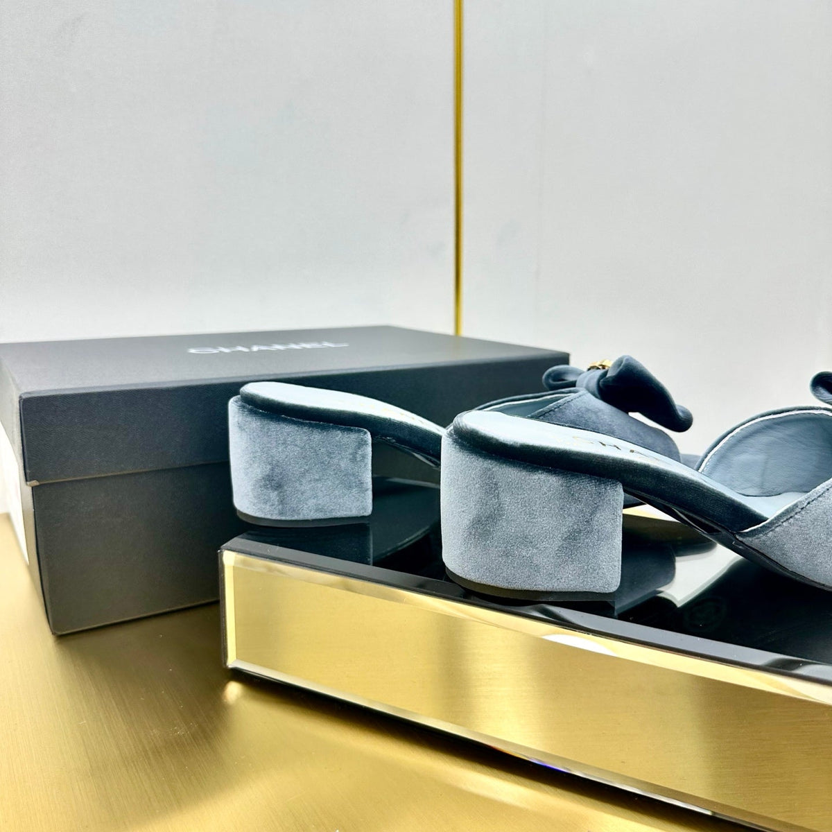CC 25 Mid Heel Mules Gray Velvet 238474