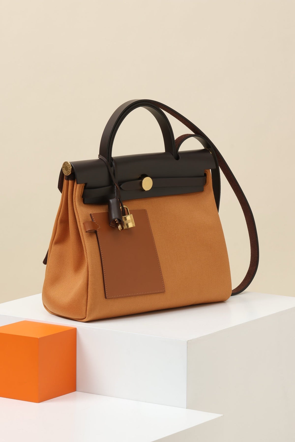 High-end Hermes 2026 Herbag Zip Pocket Bag 31cm Canvas Hunter Leather