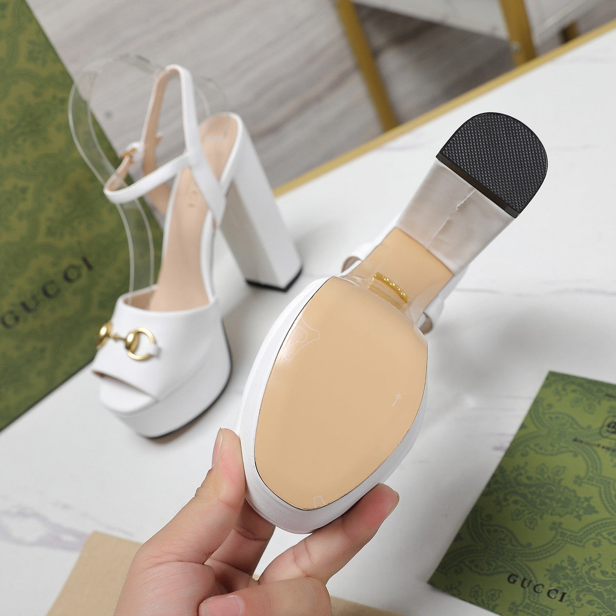 GG Sandales Cuir Noir White