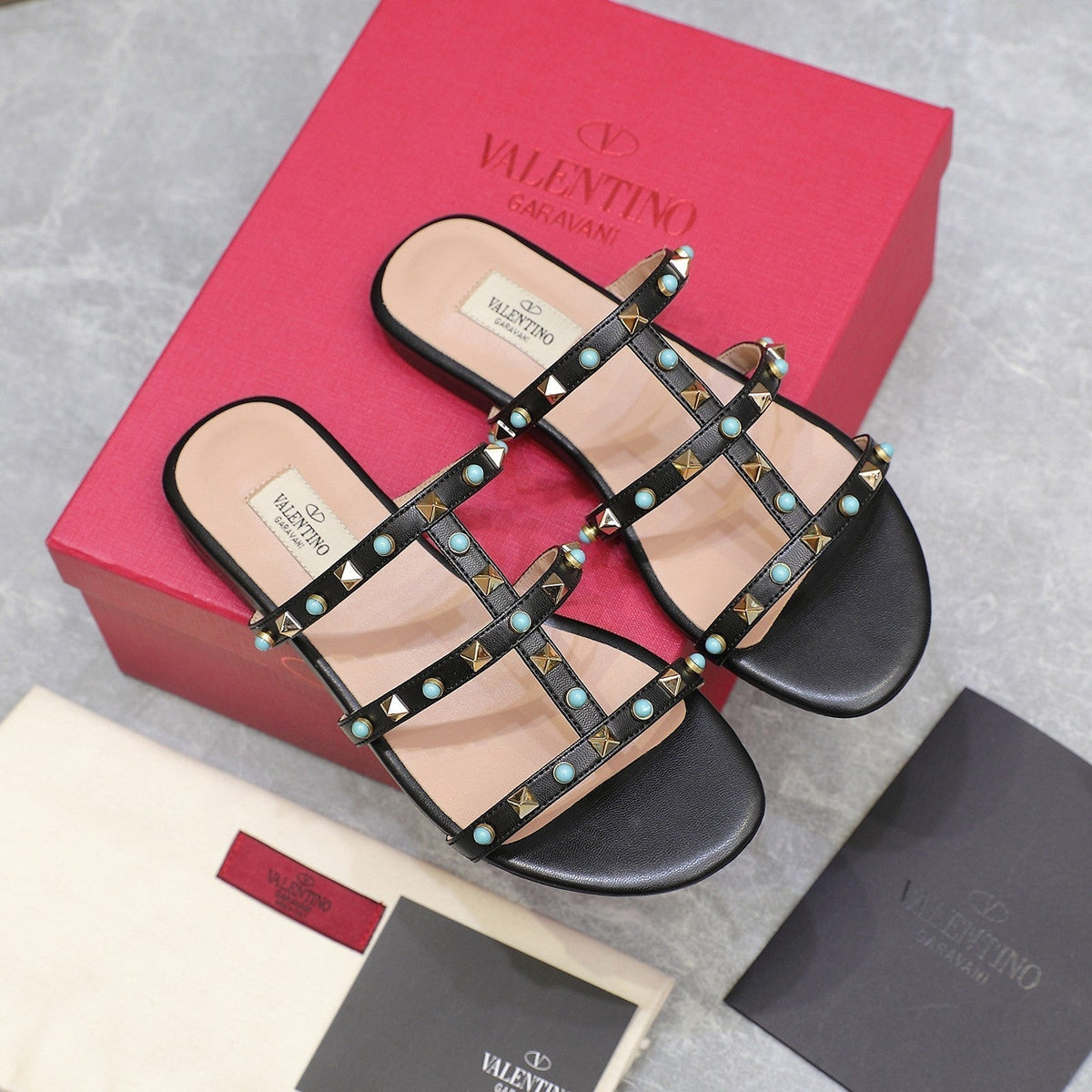 VT 25 Rockstud leather slides Black Sheepskin 289663