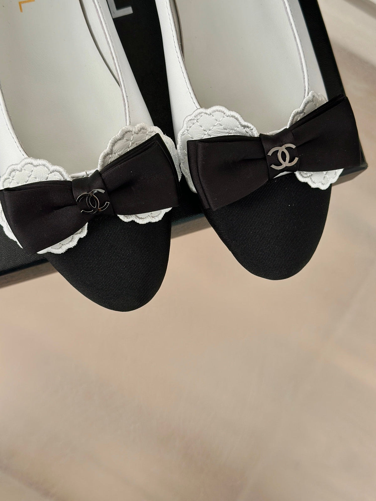CC Ballet Flats White With Bow Lambskin