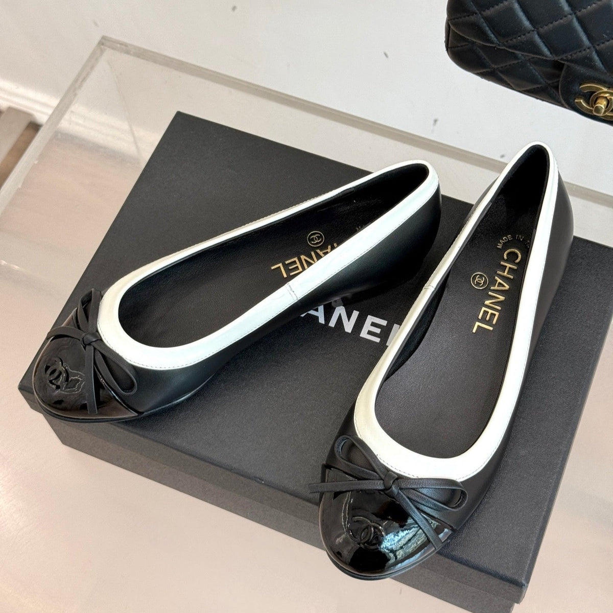 Chanel 25 Bowknot Ballet Flat Black Sheepskin 473067