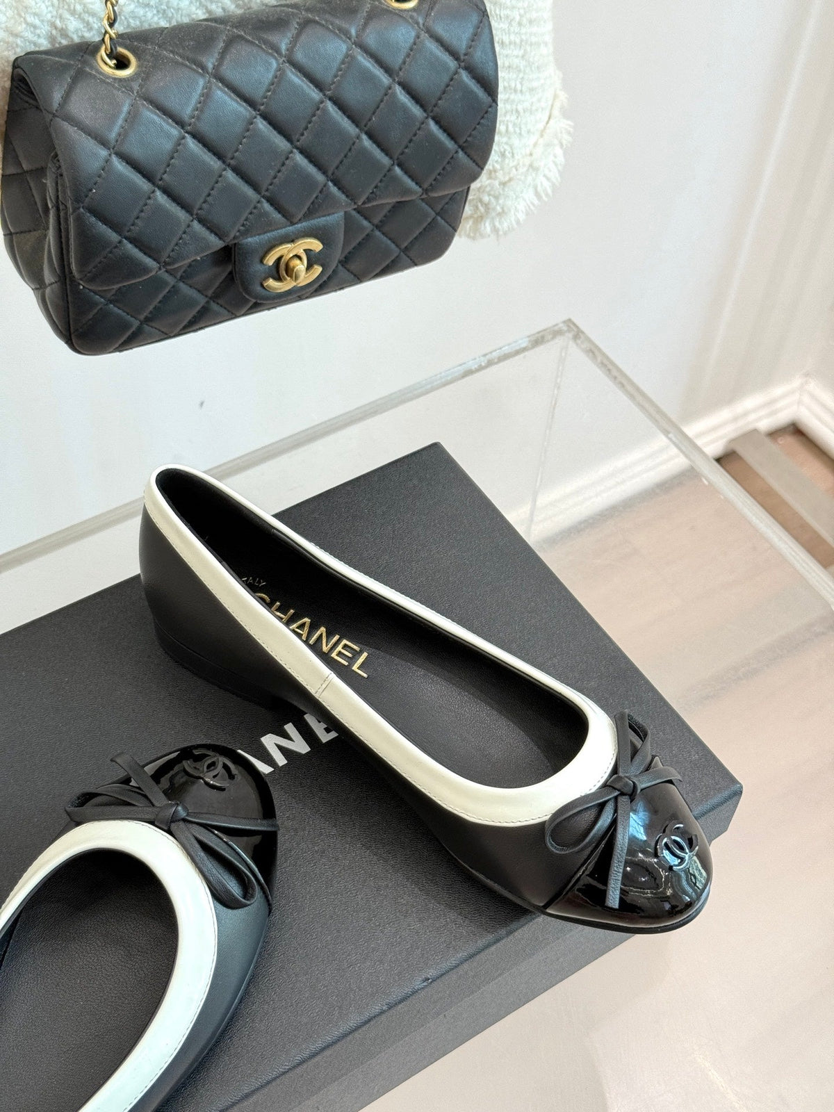Chanel 25 Bowknot Ballet Flat Black Sheepskin 473067