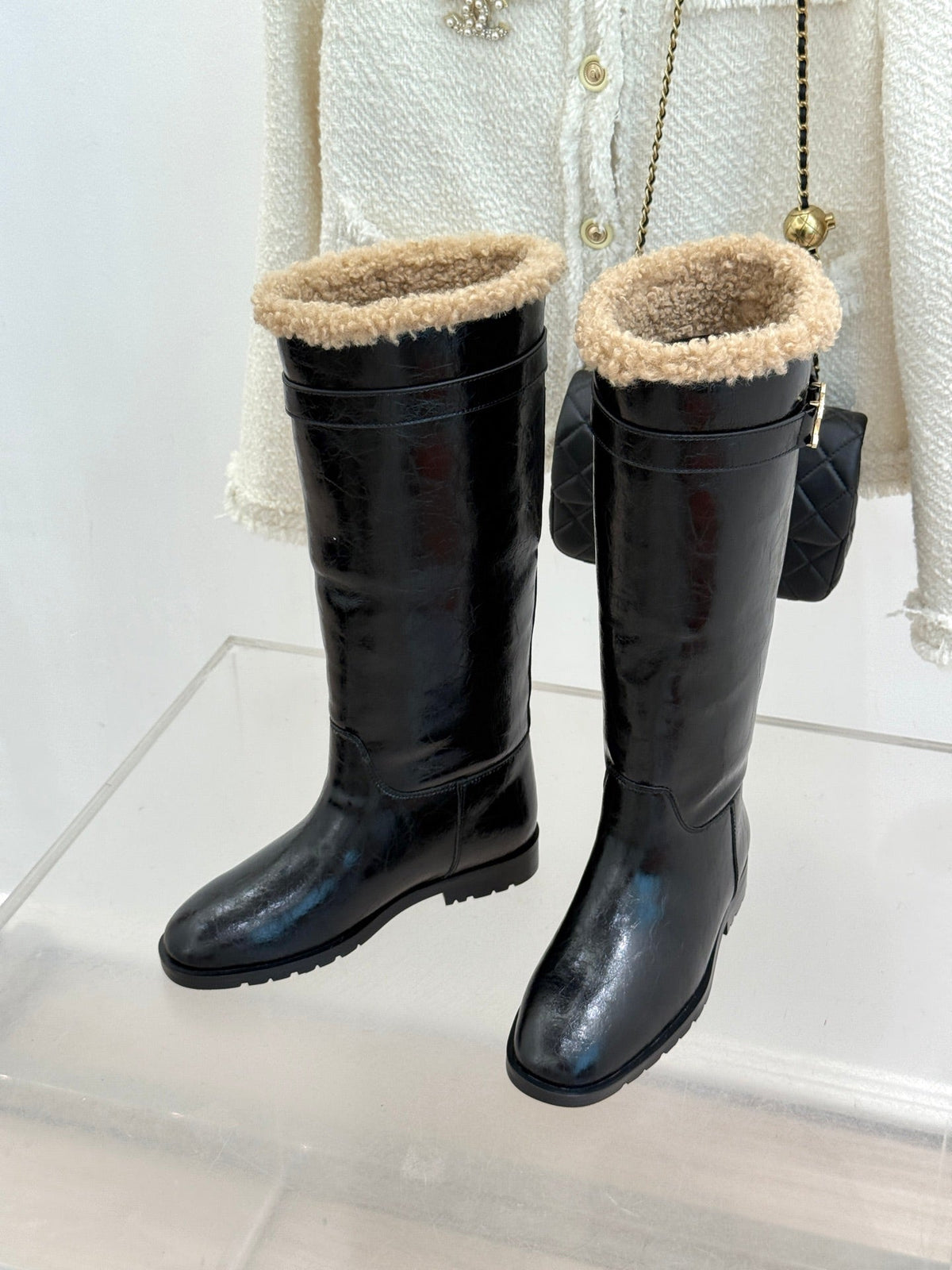 Chanel 2026 Snow Boots Suede Leather Wool 188565