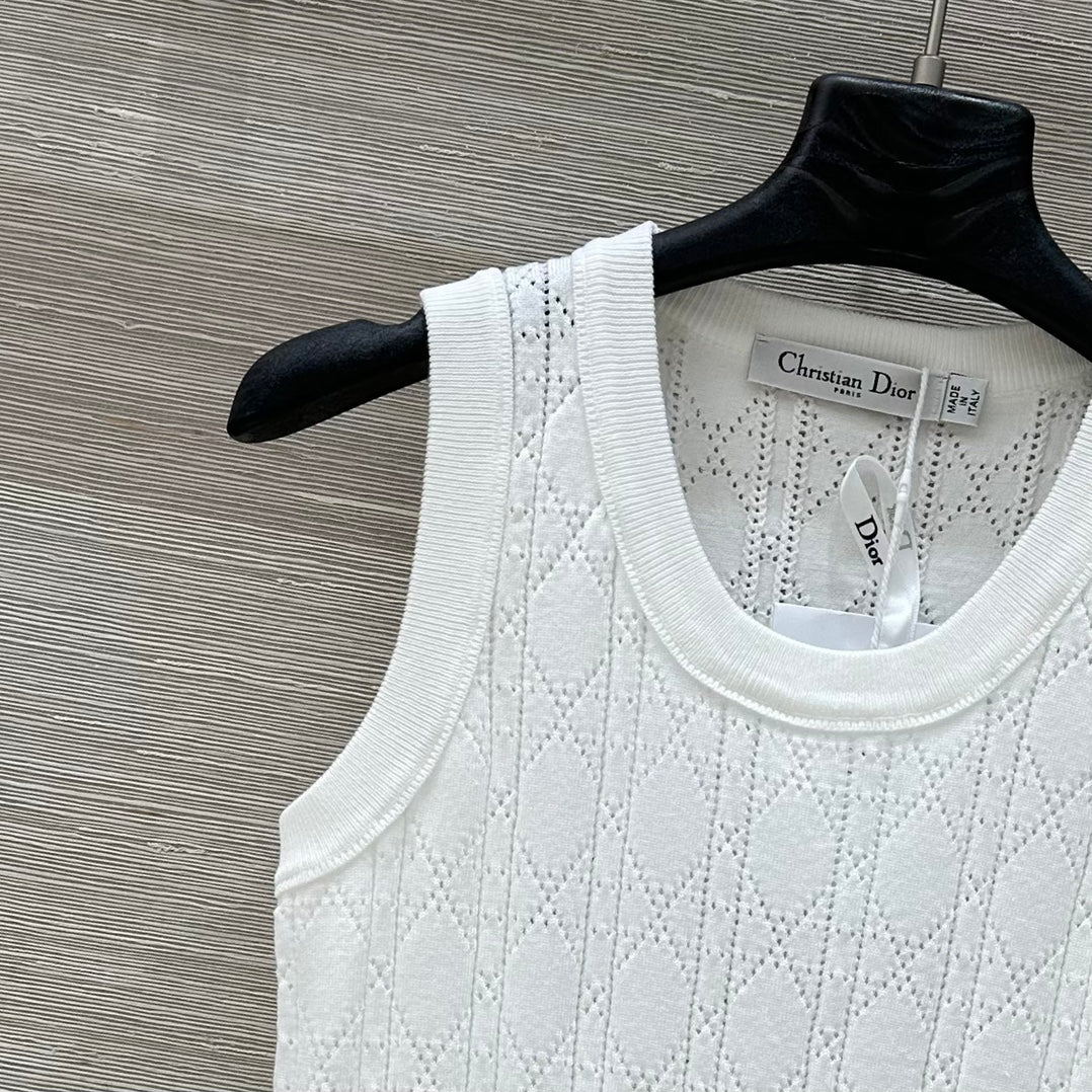 CD 25 Hollow Knitted Vest White Silk Wool