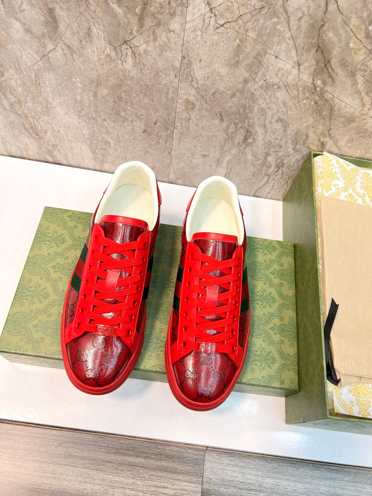 GG Men's ACE Sneaker Red Calfskin 525959