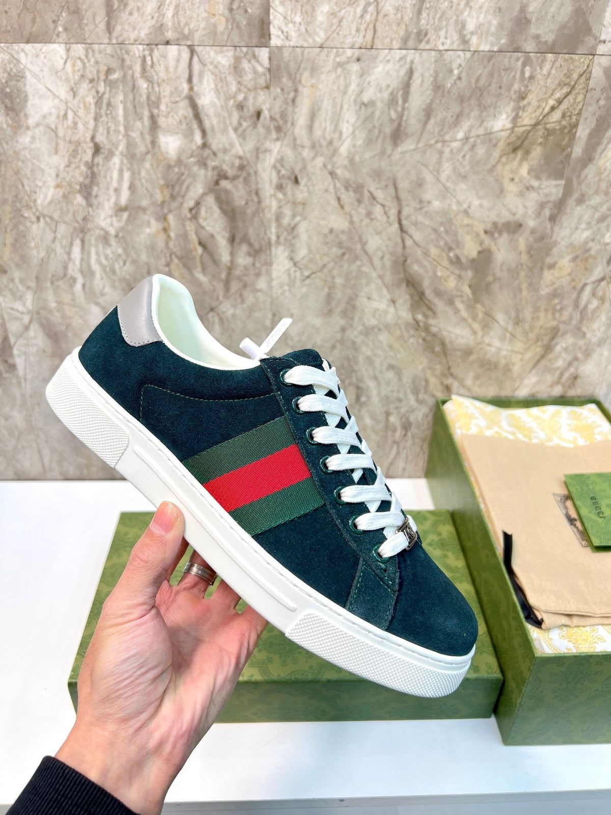 GG Men's ACE Sneaker Dark Green Suede 525961
