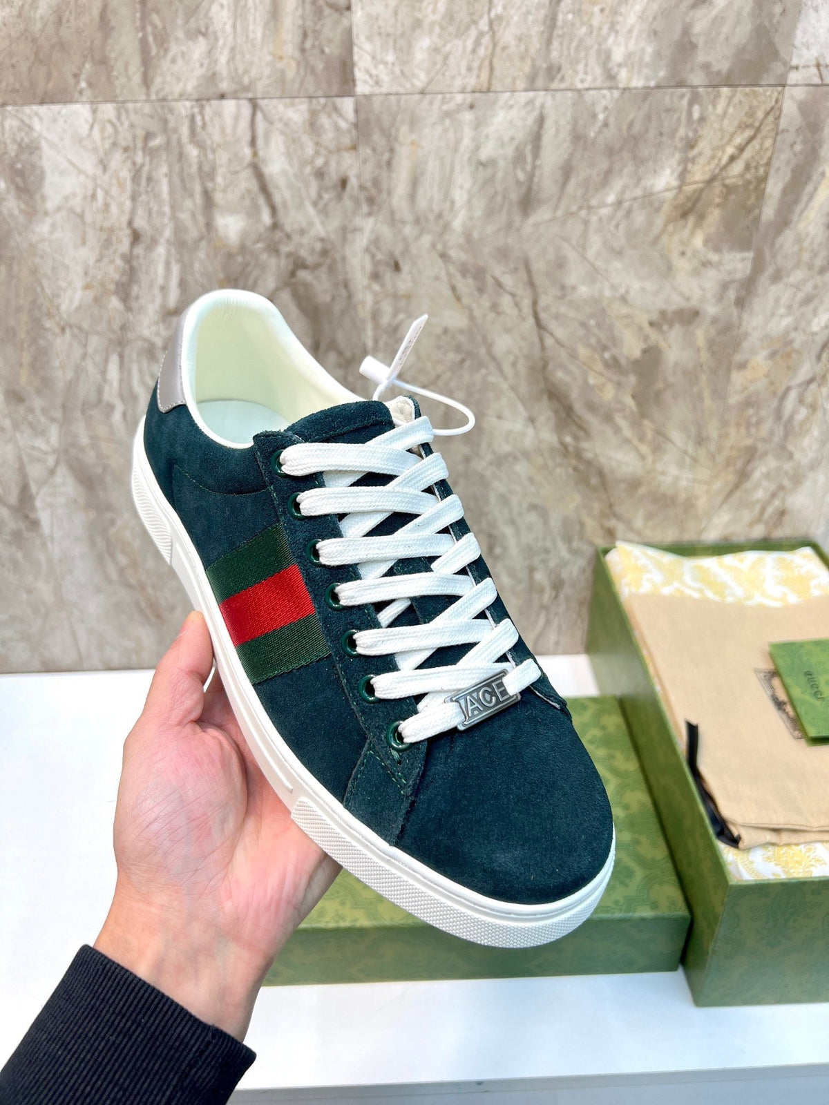 GG Men's ACE Sneaker Dark Green Suede 525961