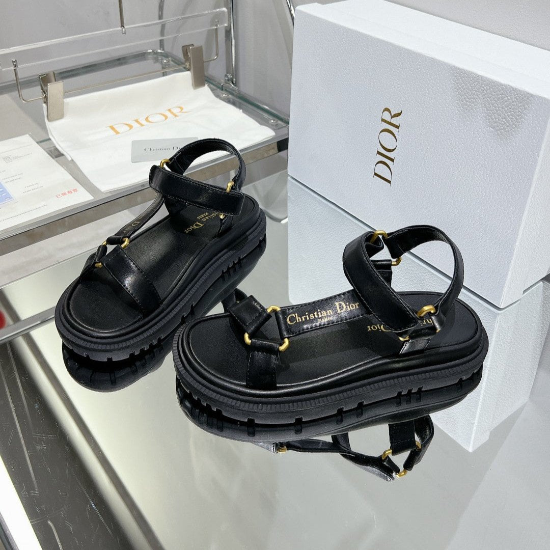 CD D-Wave Sandal In Black Cowhide 100755