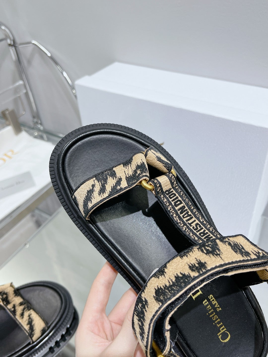 CD D-Wave Sandal In Drak Beige Black Cowhide 100765