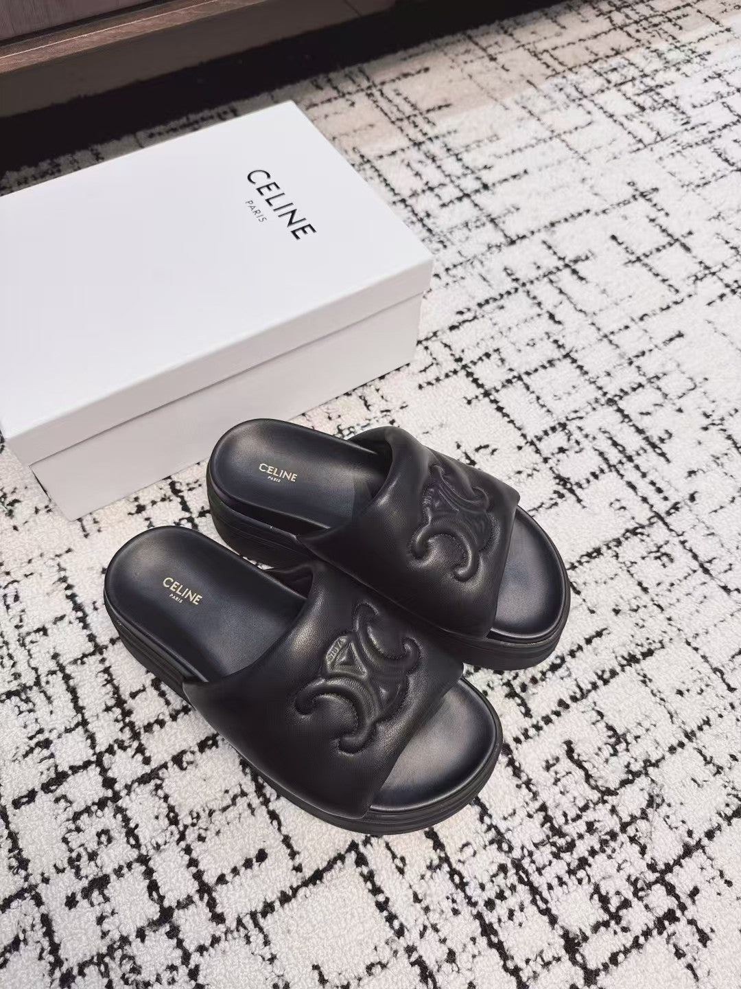 CELINE 25C BLOCK SLIDE BLACK SHEEPSKIN 233708