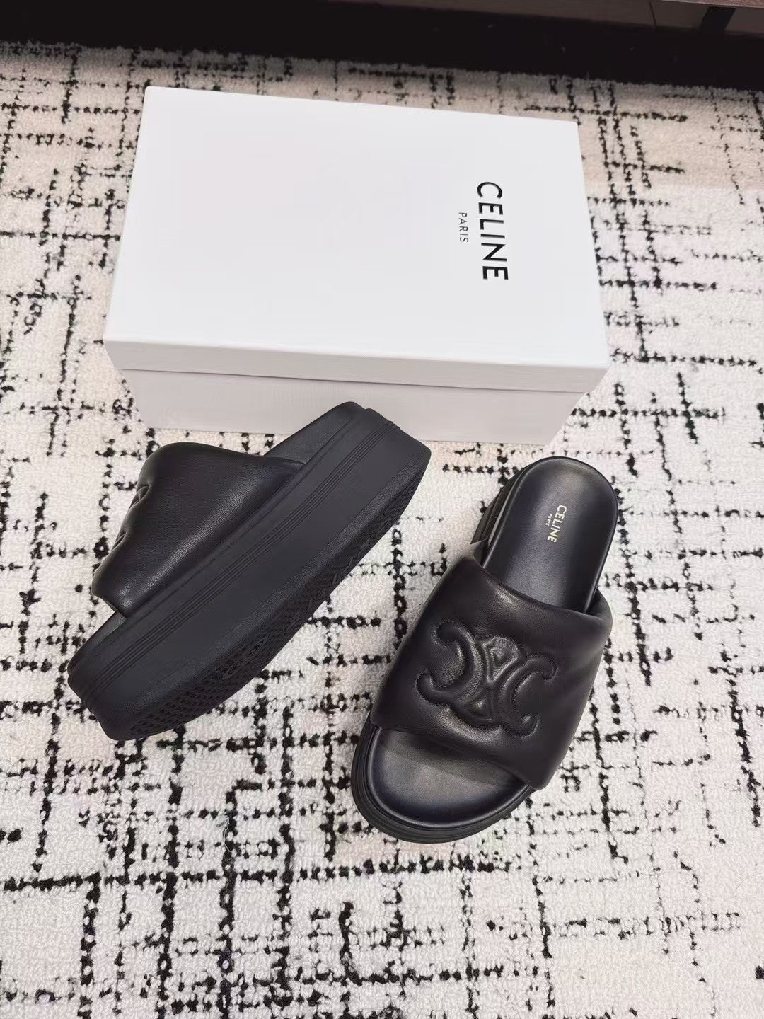 CELINE 25C BLOCK SLIDE BLACK SHEEPSKIN 233708