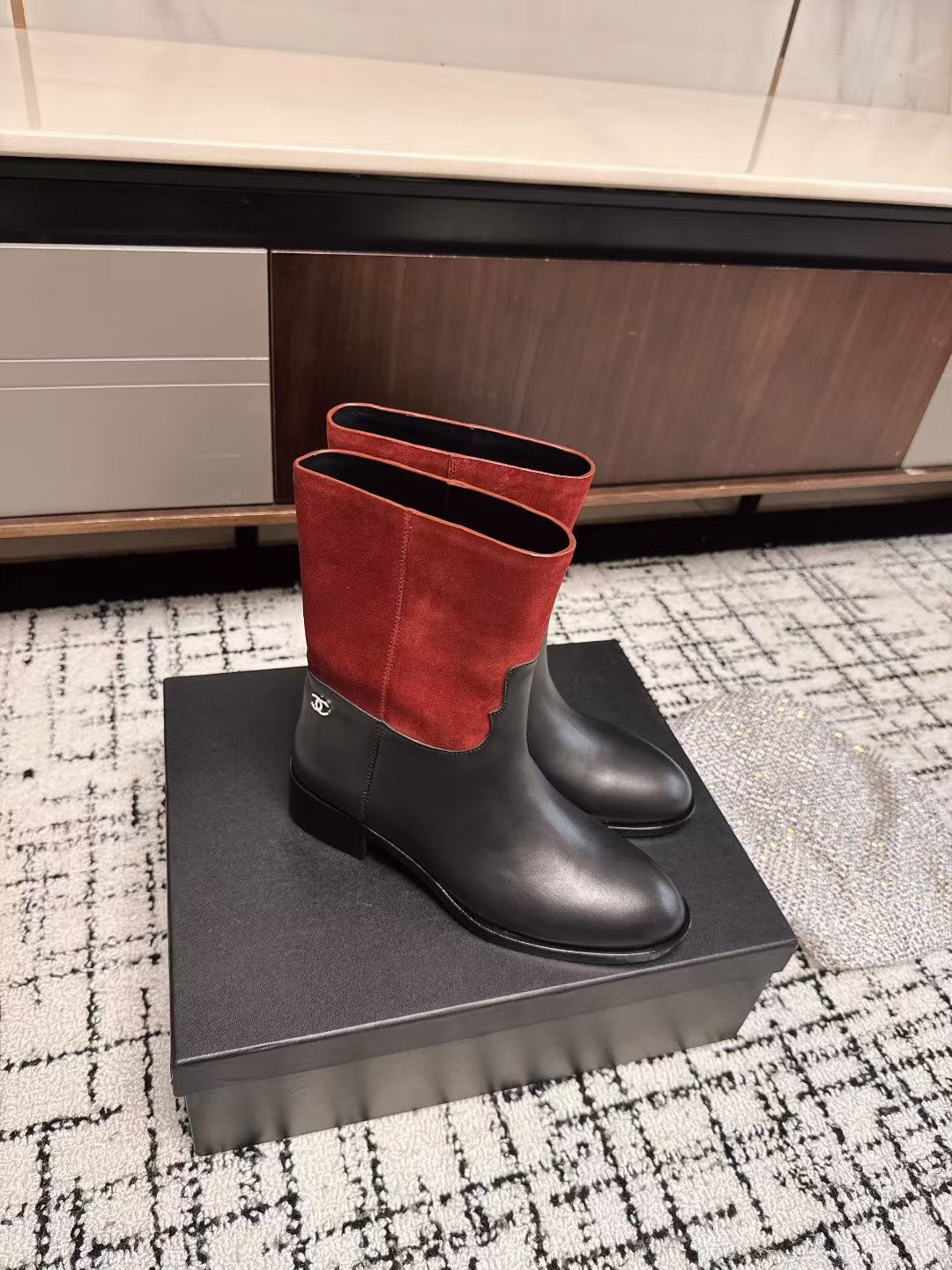 Chanel 25A Winter New Low Boots Black Red Cowhide 393514