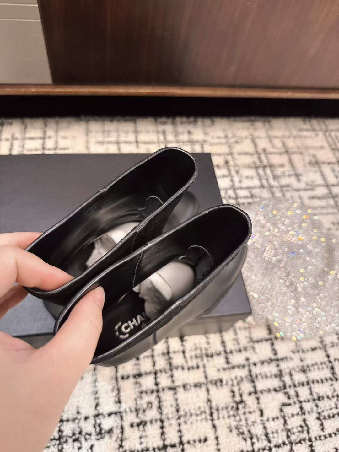 Chanel 25A Winter New Low Boots Black Cowhide 393516
