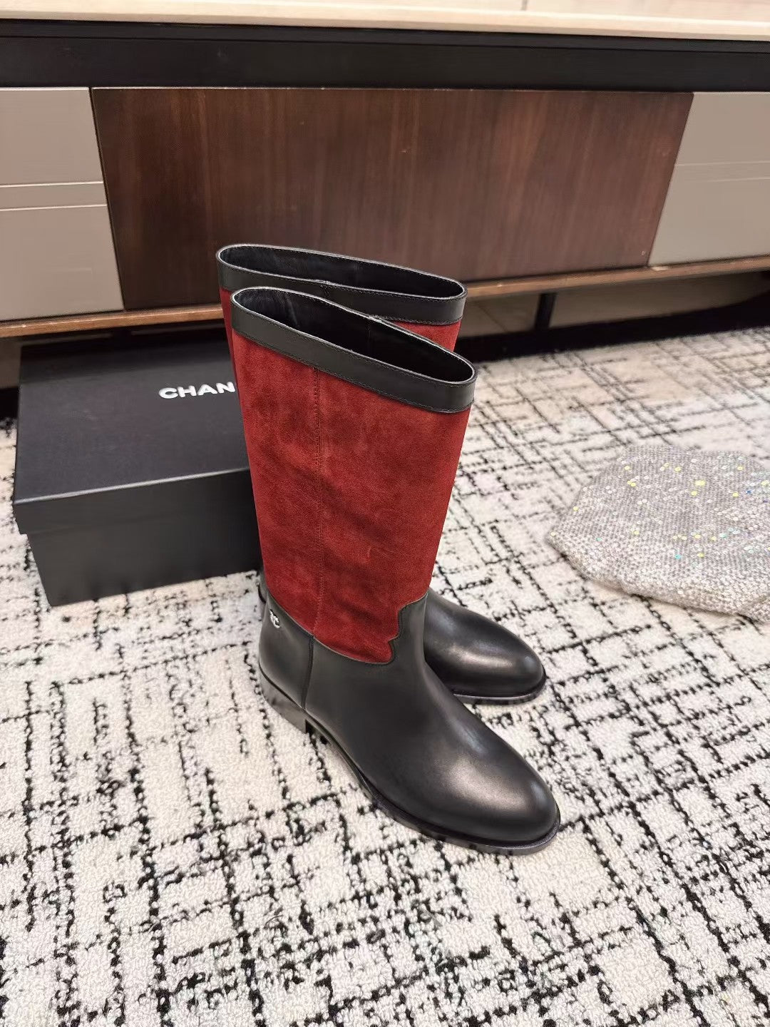 Chanel 25A Winter New Hight Boots Black Red Cowhide 393517