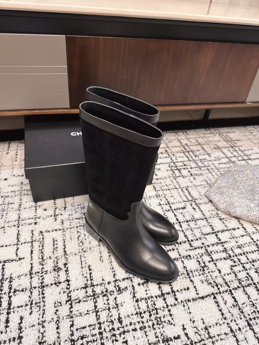 Chanel 25A Winter New Hight Boots Black Cowhide 393518