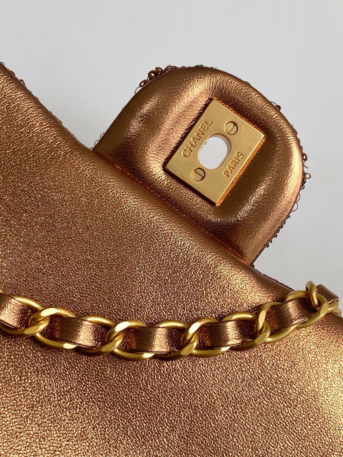 cc 25S Flap Bag 21cm Brown Gold Sequin Calfskin