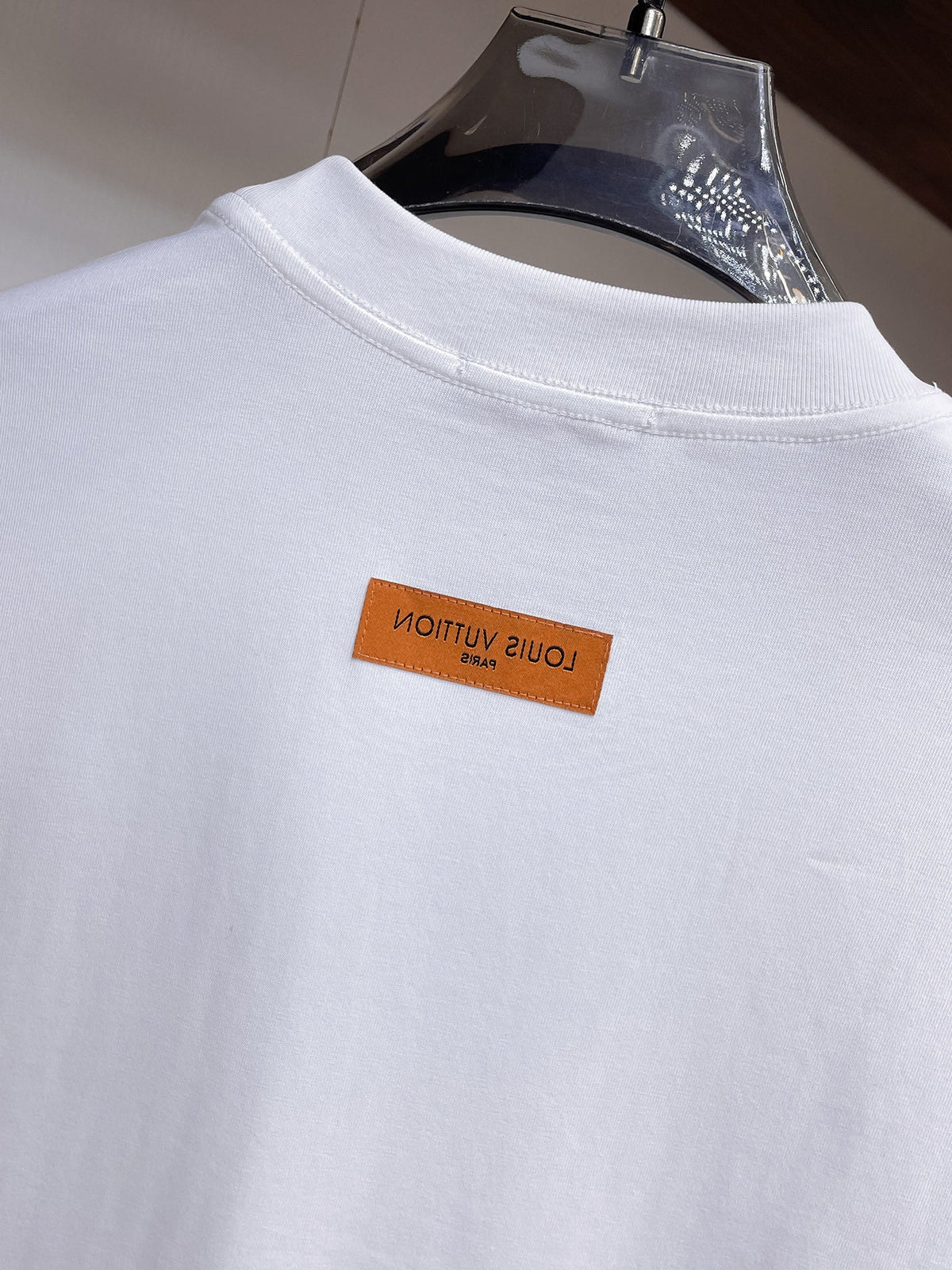 LV 2026 Men Short-sleeved T-shirt Monogram Cotton 303489