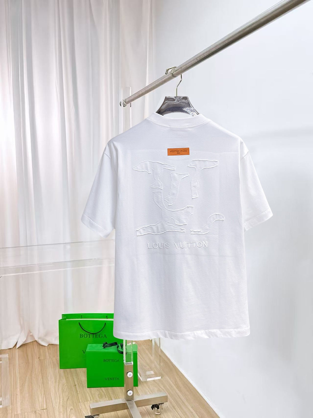 LV 2026 Men Short-sleeved T-shirt Cotton 303469