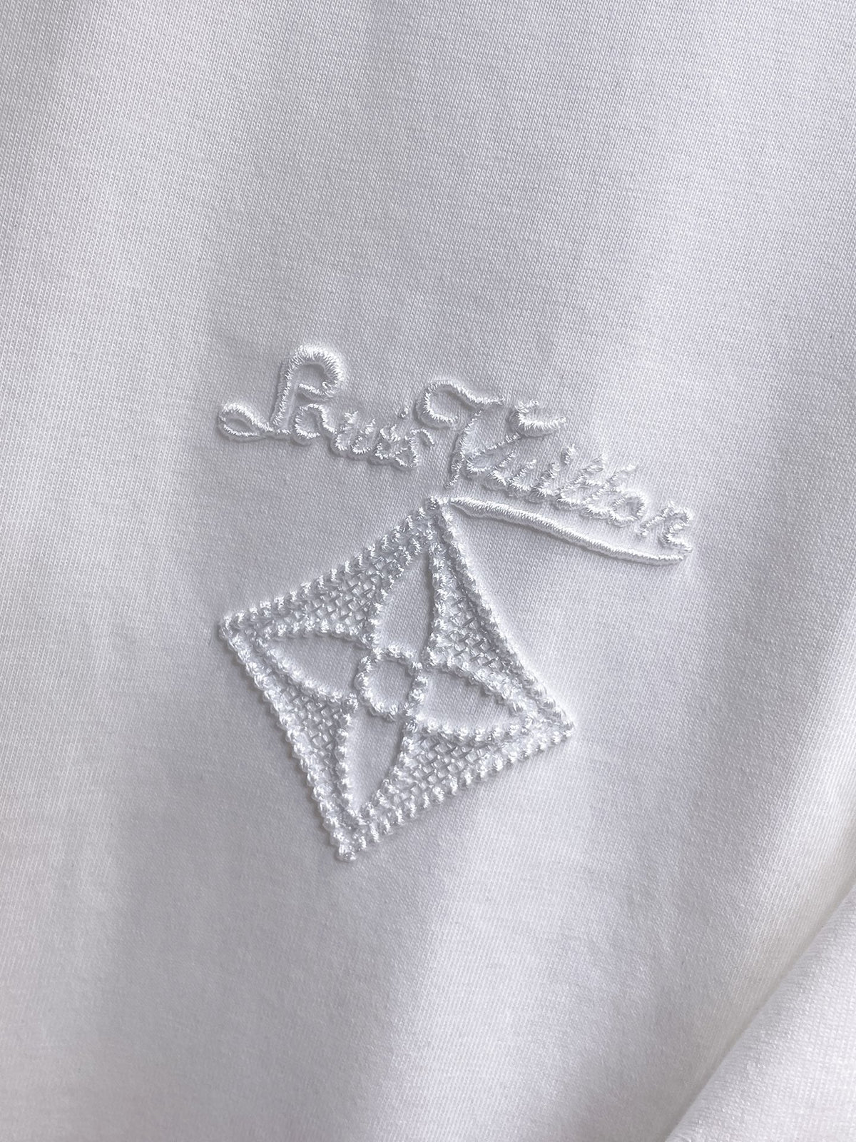 LV 2026 Men Short-sleeved T-shirt Cotton 303490