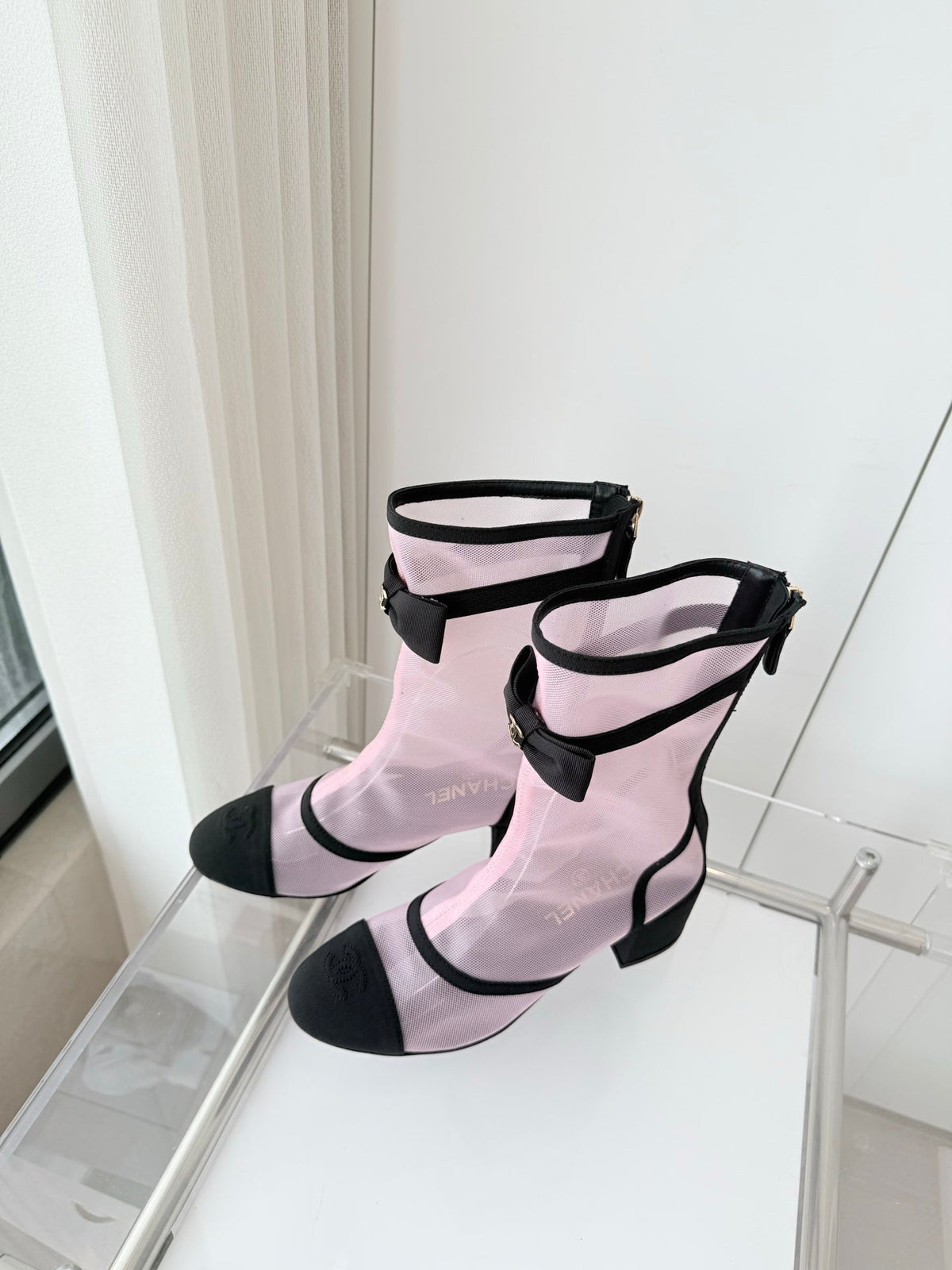 CC 25 Short Boot Pink Black Mesh Fabric 411467