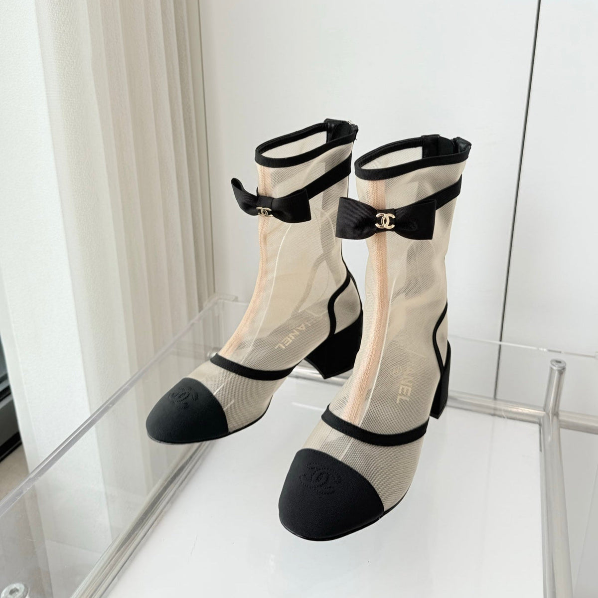 CC 25 Short Boot Beige Black Mesh Fabric 411469